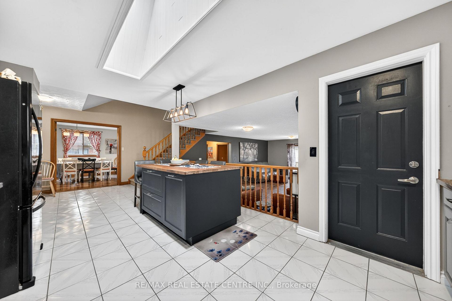 Photo 17 of 86 Chimney Hill Drive, Cambridge, Sheldon-Conestoga — HOMEH