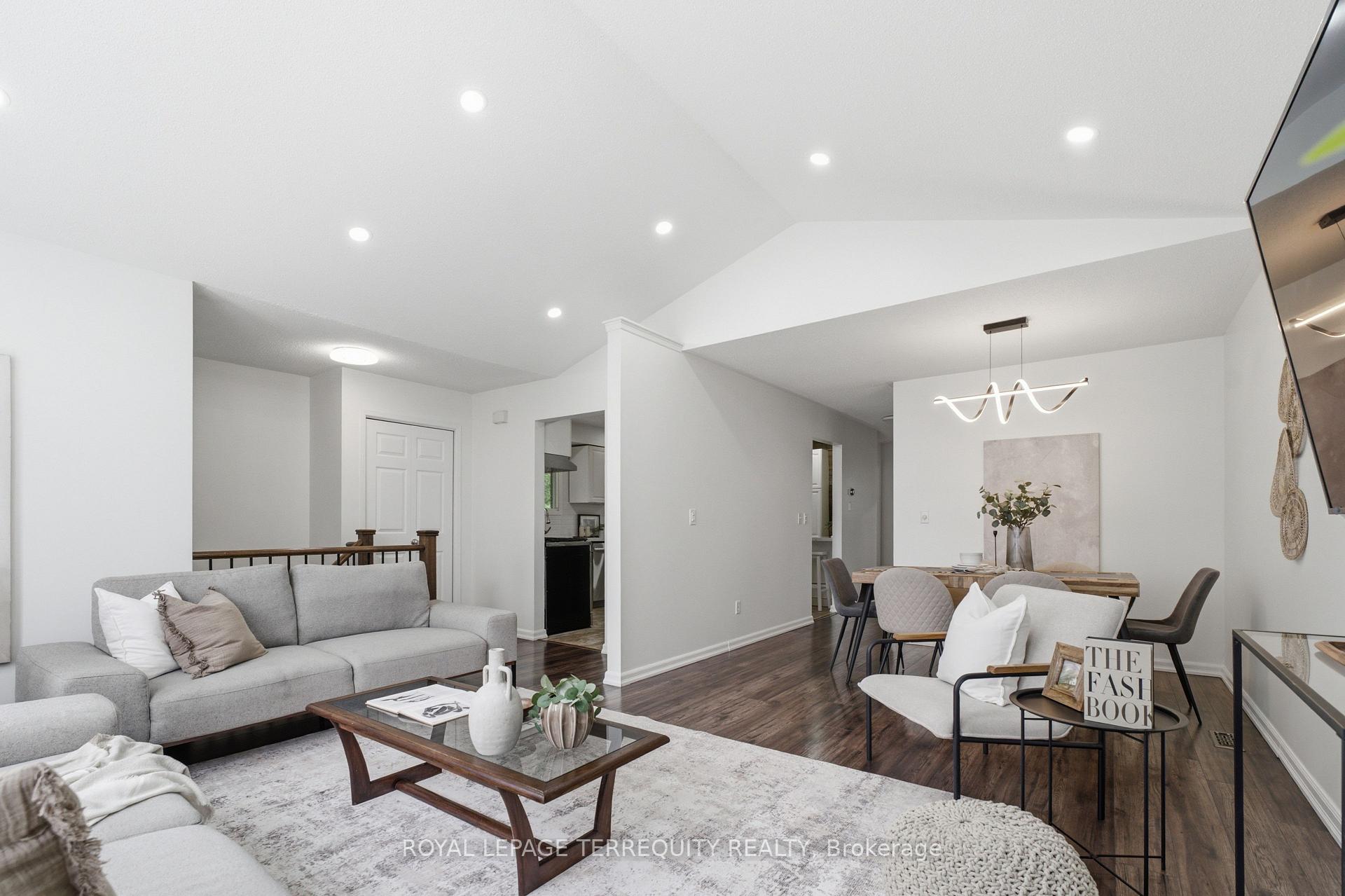 Photo 9 of 48 Borland Court, Clarington, Bowmanville — HOMEH