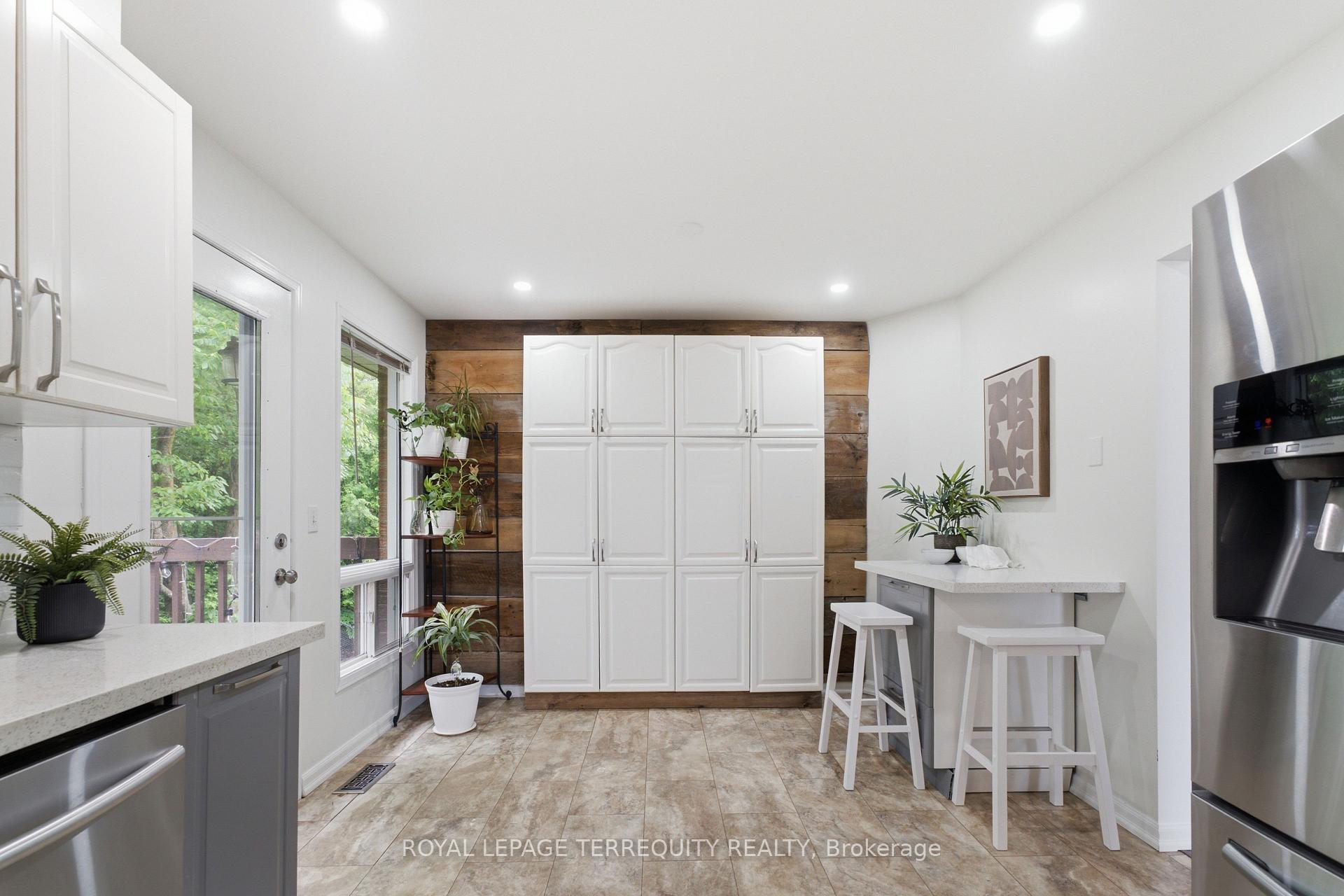 Photo 15 of 48 Borland Court, Clarington, Bowmanville — HOMEH