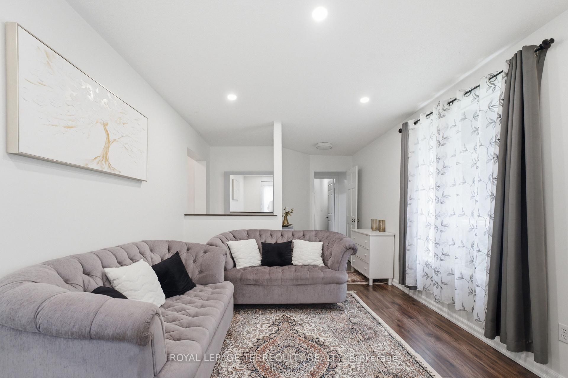 Photo 19 of 48 Borland Court, Clarington, Bowmanville — HOMEH