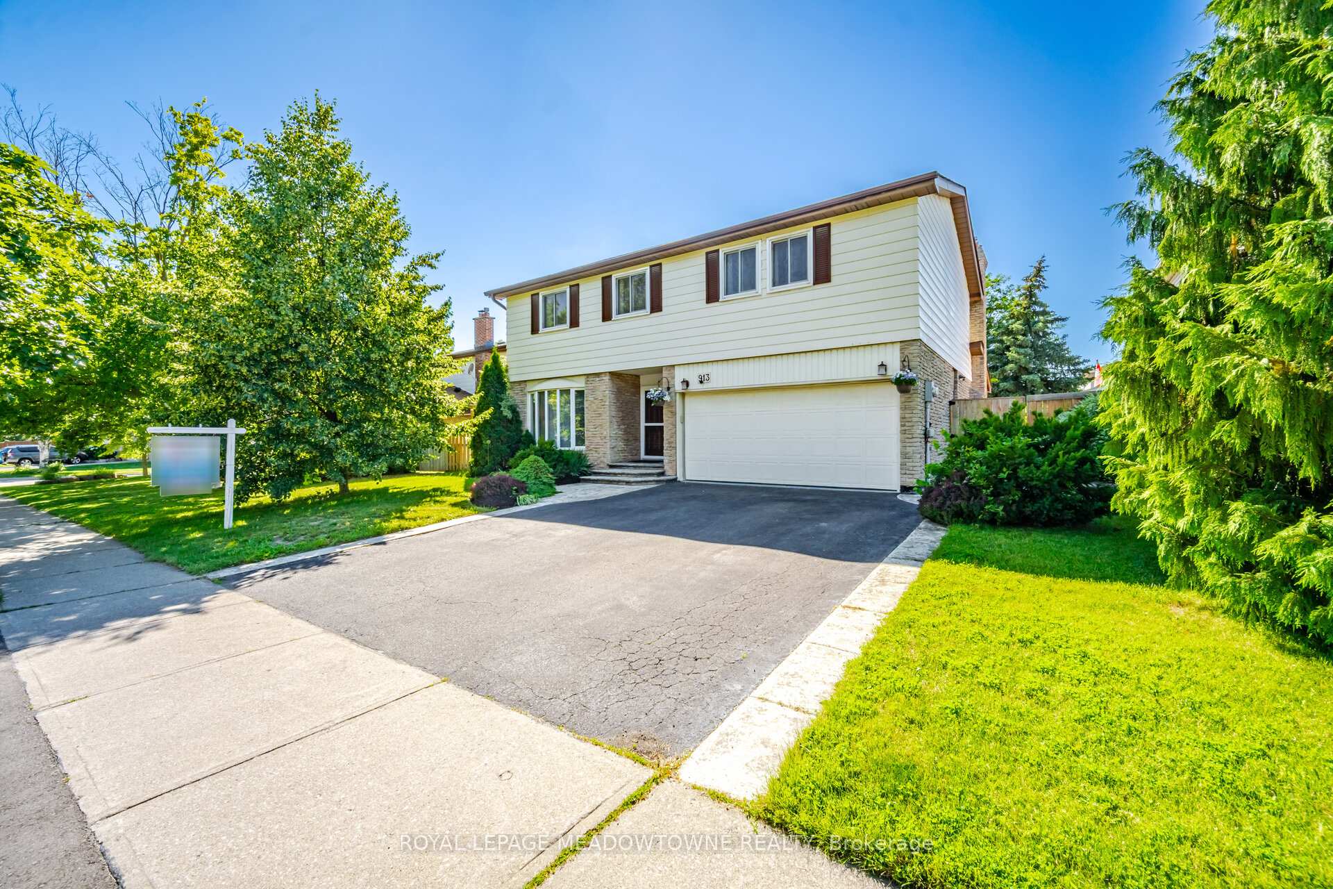 Photo 2 of 913 Maple Avenue, Milton, Dorset Park — HOMEH