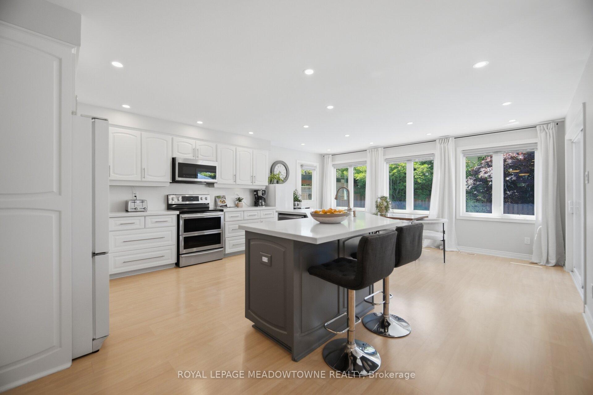 Photo 14 of 913 Maple Avenue, Milton, Dorset Park — HOMEH