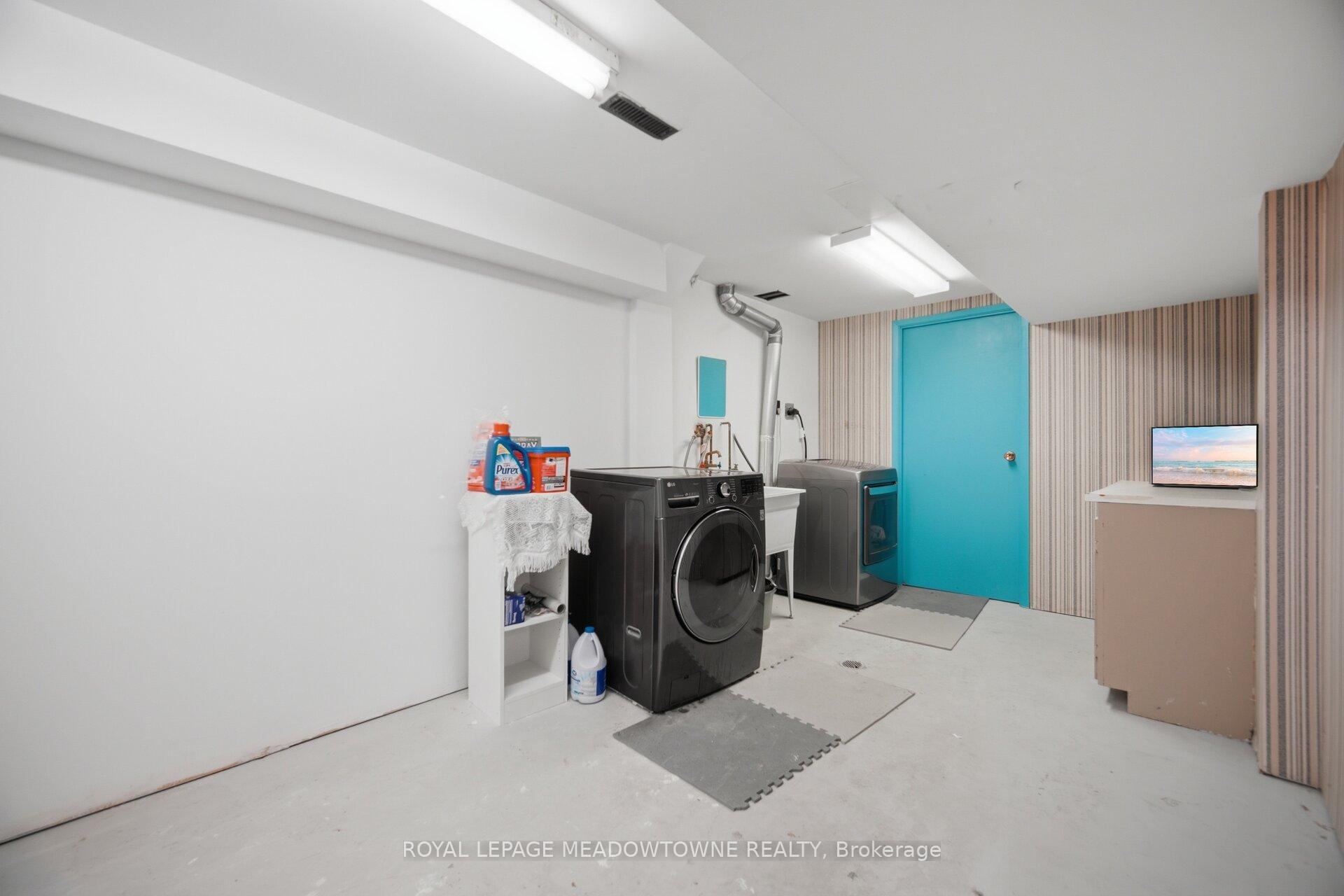 Photo 41 of 913 Maple Avenue, Milton, Dorset Park — HOMEH