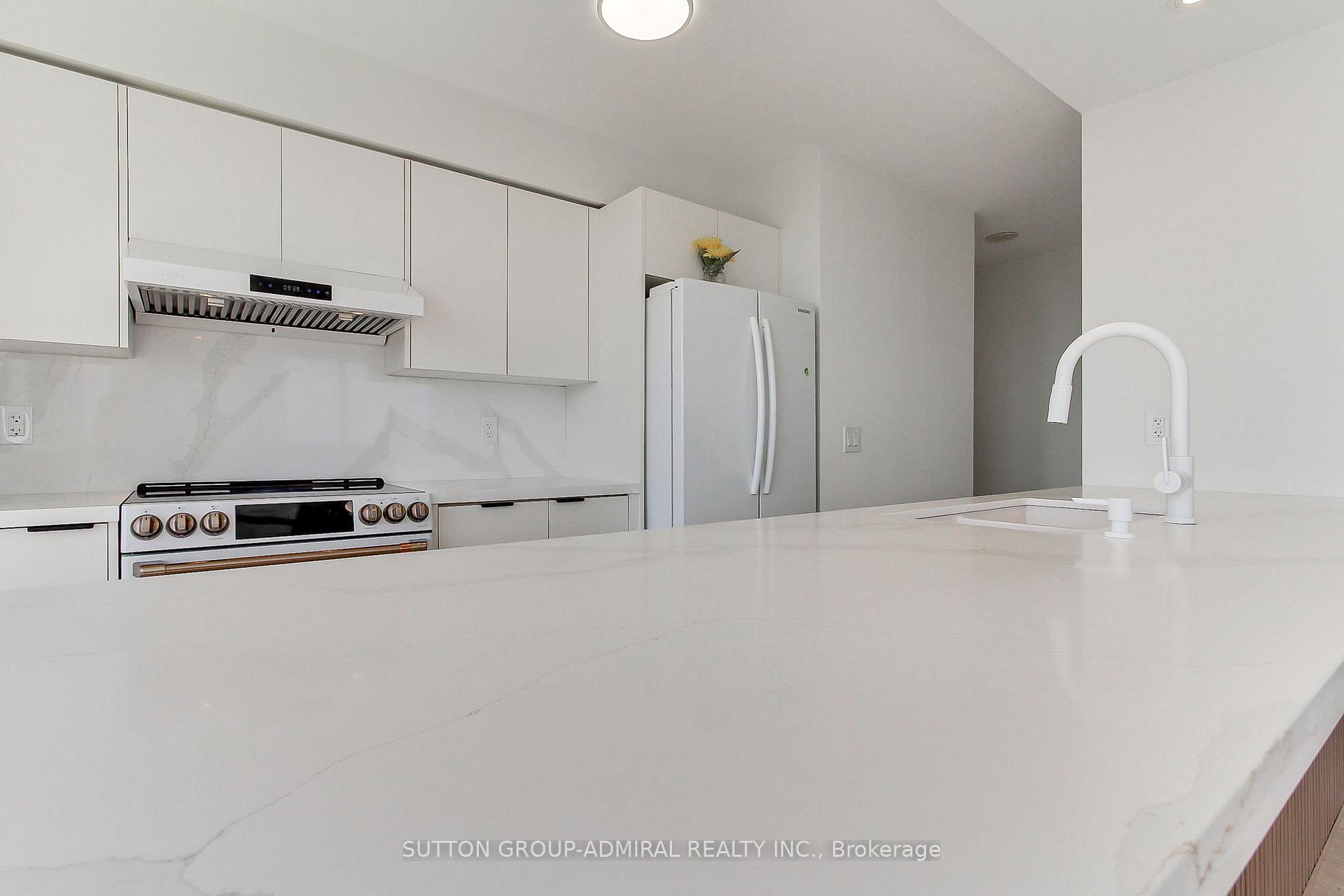 Photo 9 of Unit 905, 50 Disera Drive, Vaughan, Beverley Glen — HOMEH