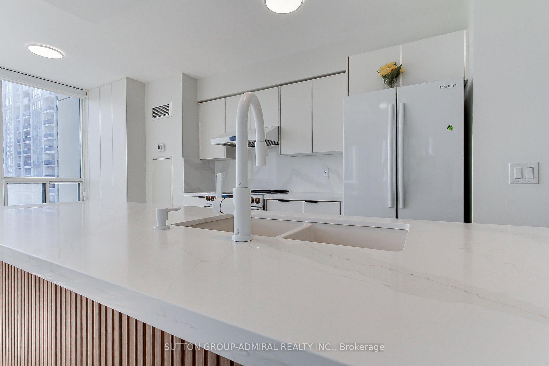 Photo 10 of Unit 905, 50 Disera Drive, Vaughan, Beverley Glen — HOMEH