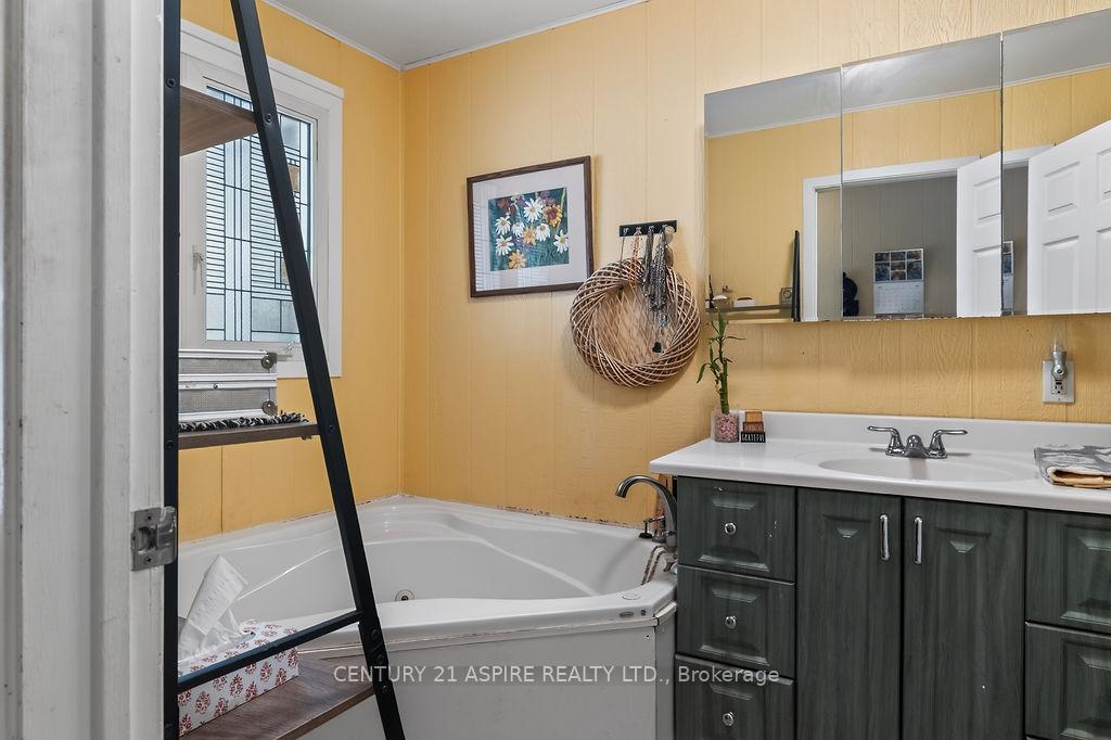 Photo 22 of 324 Rantz Road, Petawawa, Petawawa — HOMEH