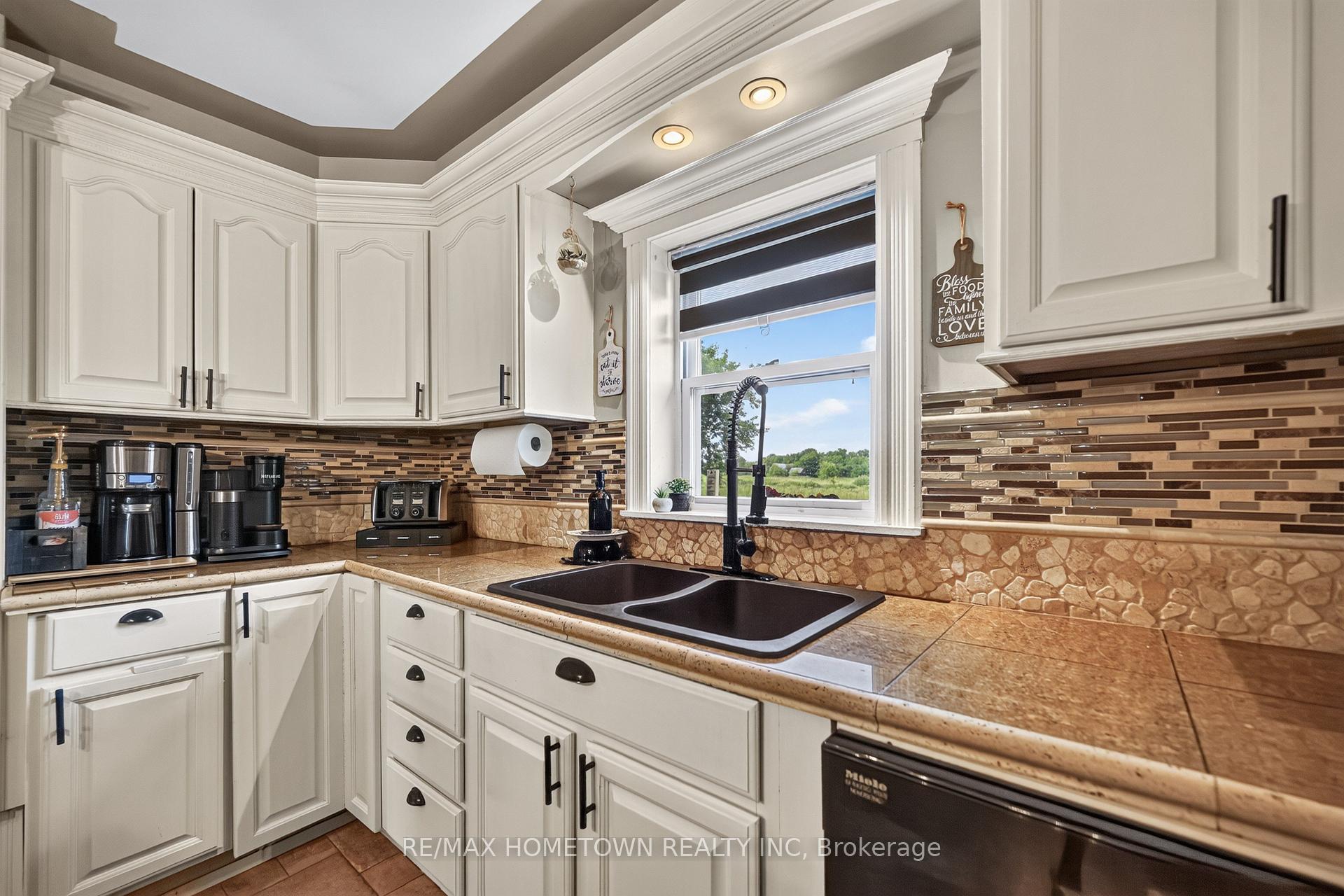Photo 11 of 9142 County Rd 6, Augusta, Augusta Twp — HOMEH