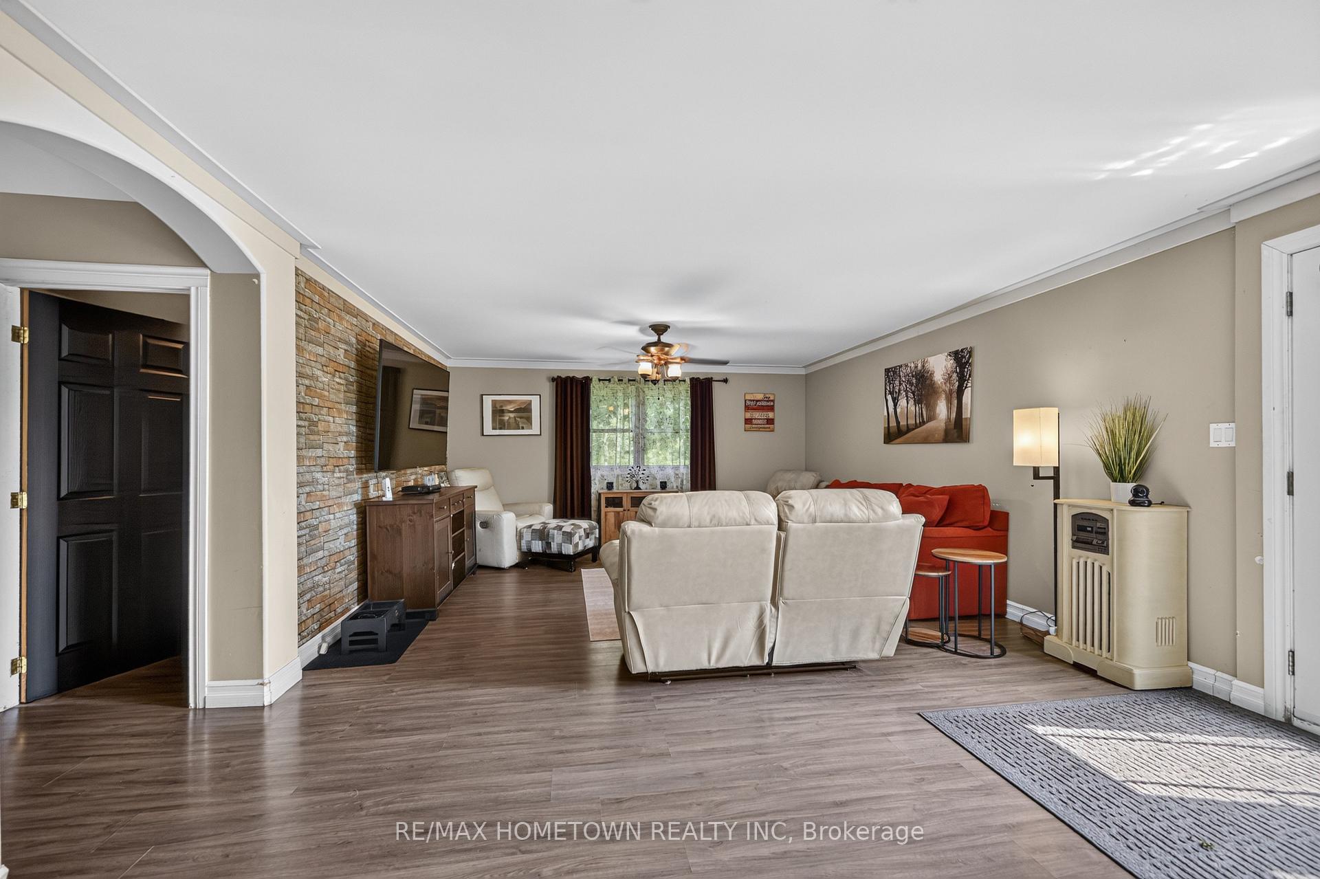 Photo 20 of 9142 County Rd 6, Augusta, Augusta Twp — HOMEH