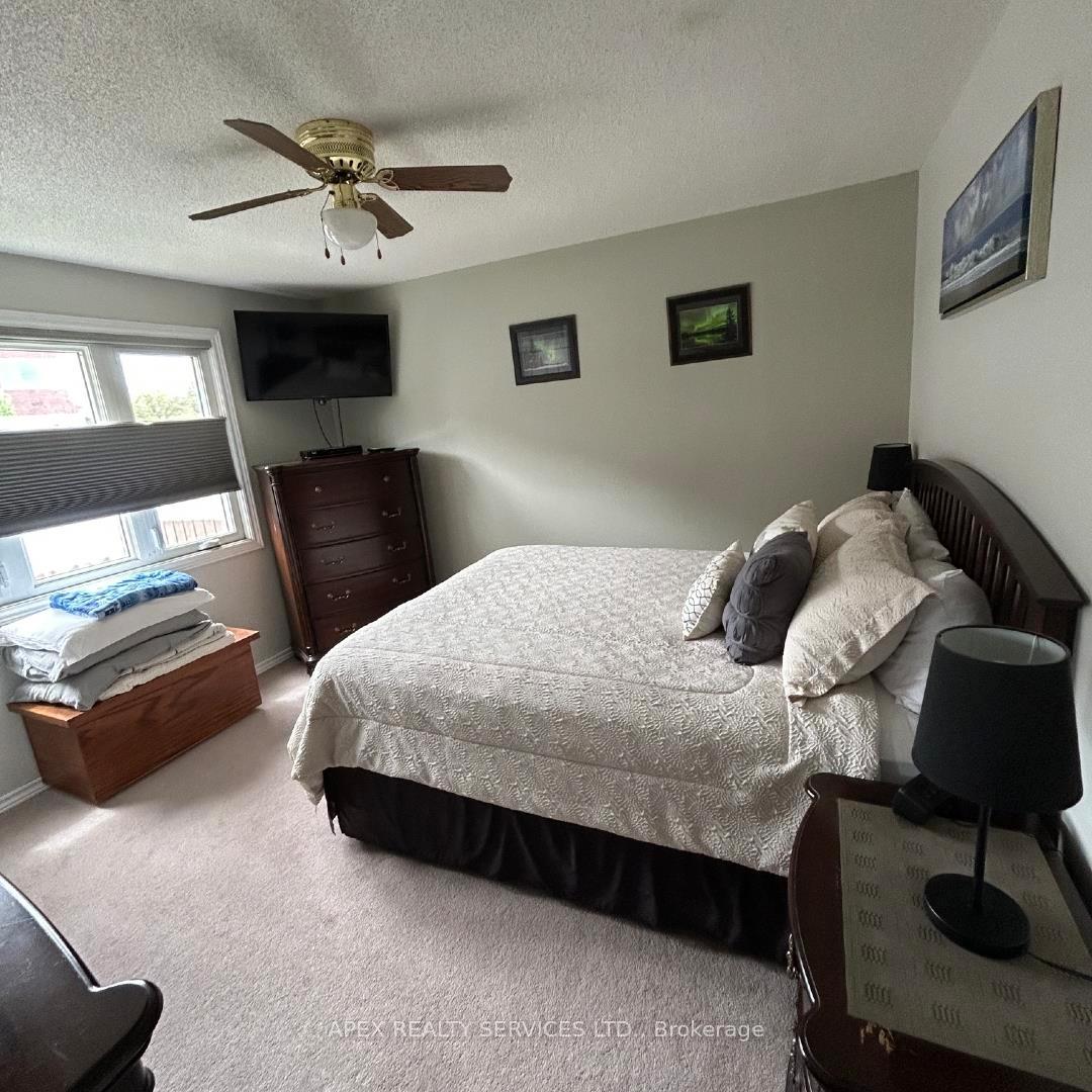 Photo 7 of 490 Van Norman, Thunder Bay, College Heights — HOMEH