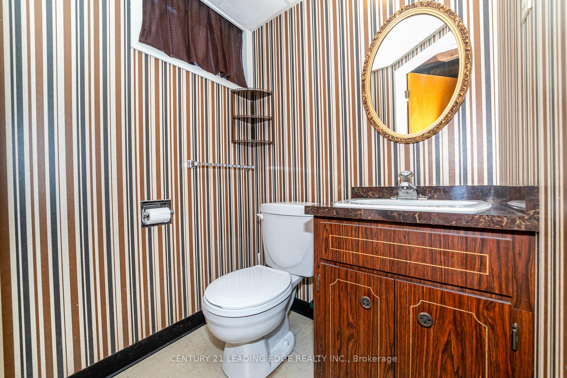Photo 16 of 815 Douglas Avenue, Pickering, Bay Ridges — HOMEH