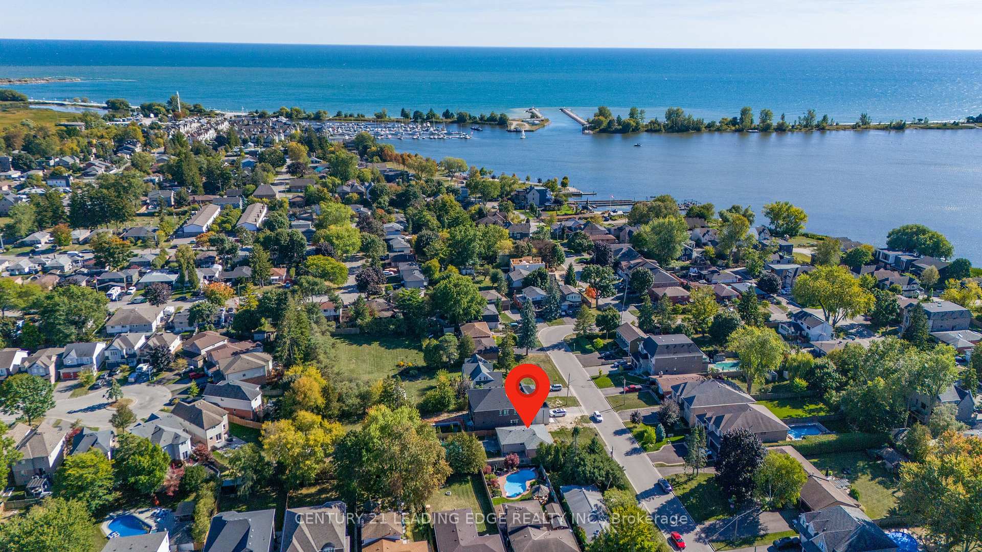 Photo 22 of 815 Douglas Avenue, Pickering, Bay Ridges — HOMEH