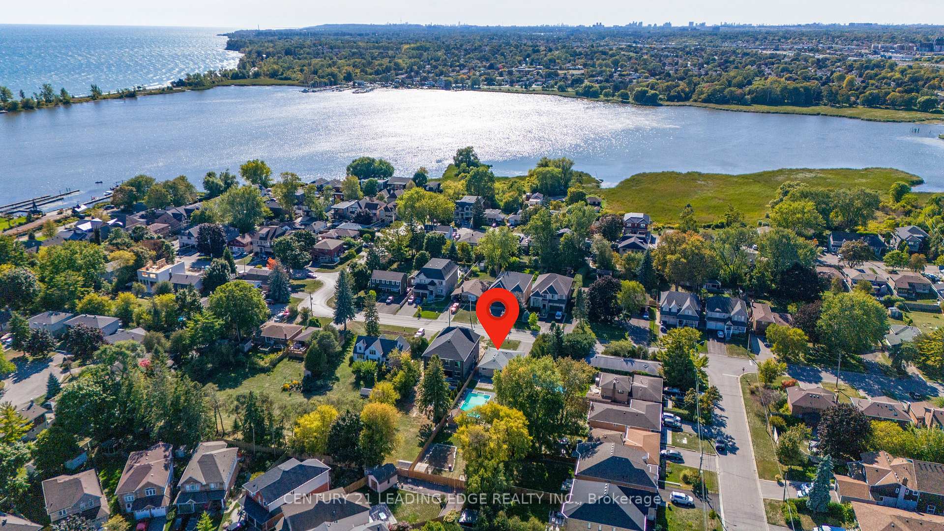 Photo 23 of 815 Douglas Avenue, Pickering, Bay Ridges — HOMEH