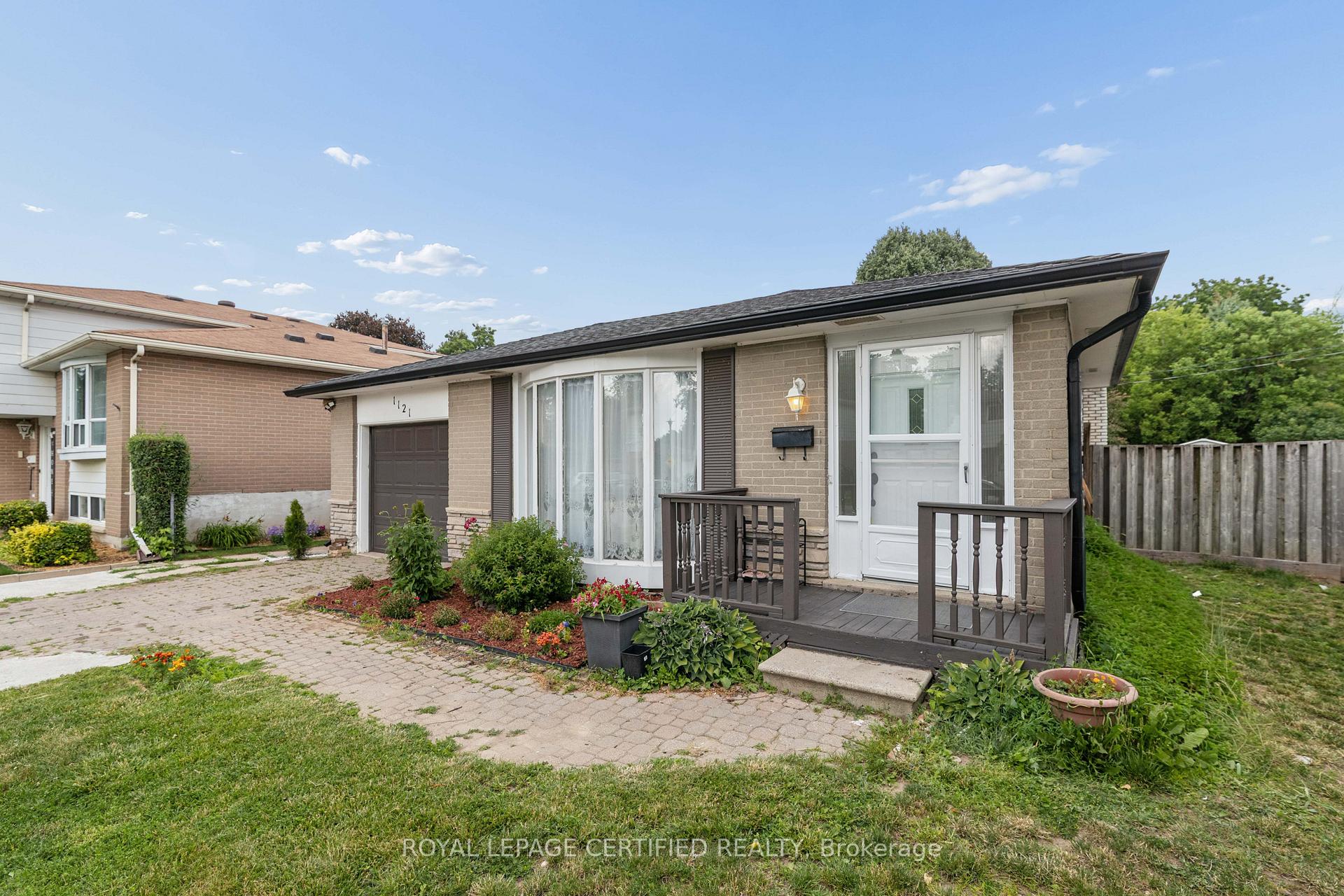 Photo 4 of 1121 Valentine Drive, Cambridge, Lang's Farm — HOMEH
