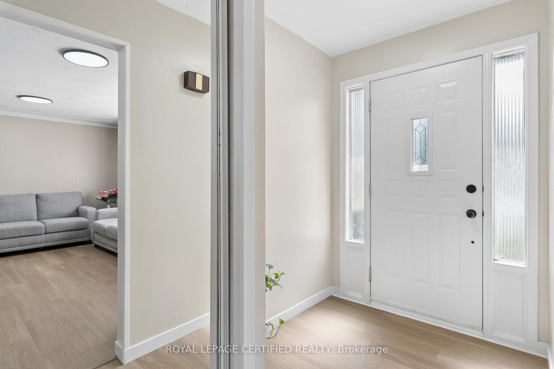 Photo 6 of 1121 Valentine Drive, Cambridge, Lang's Farm — HOMEH
