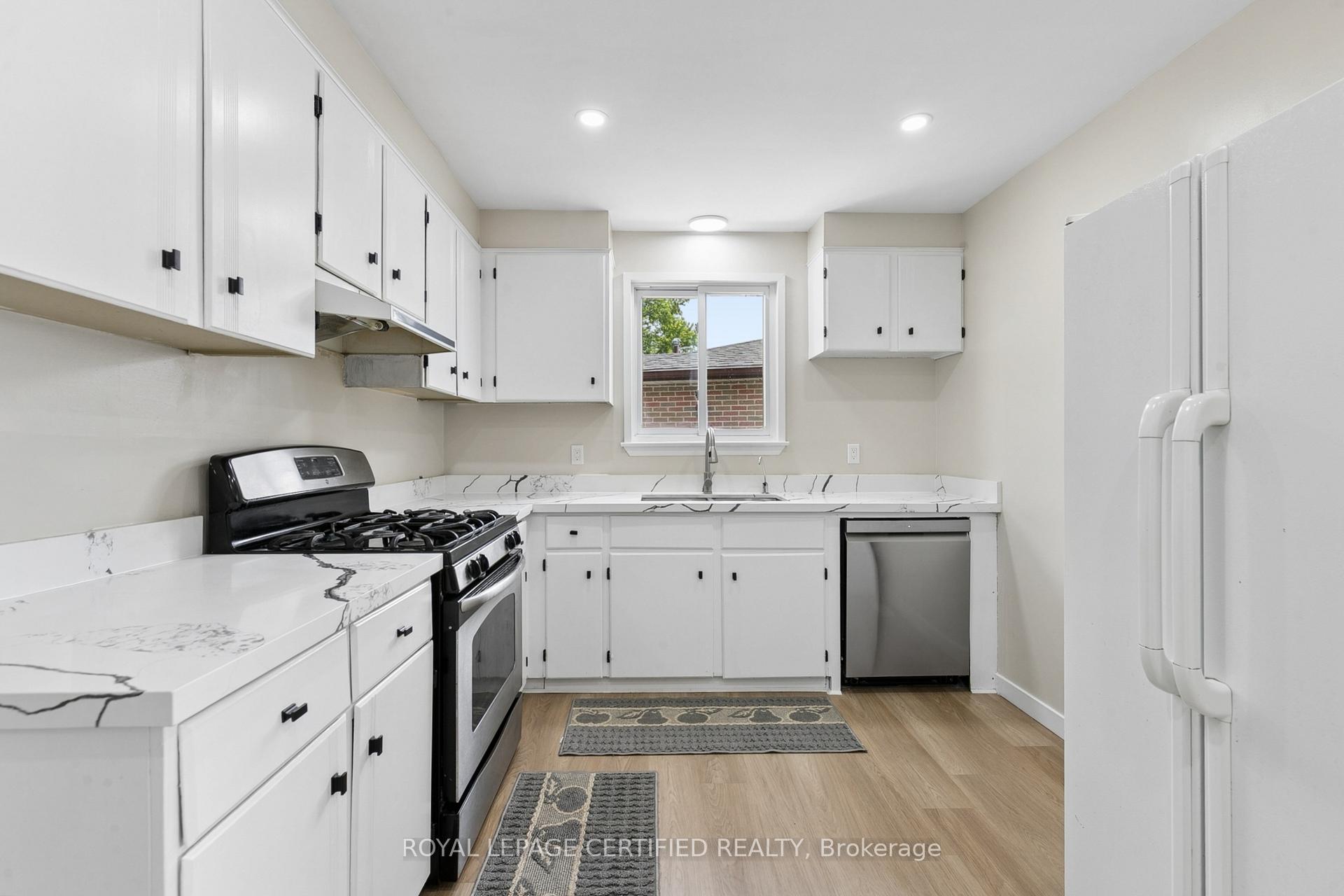 Photo 13 of 1121 Valentine Drive, Cambridge, Lang's Farm — HOMEH