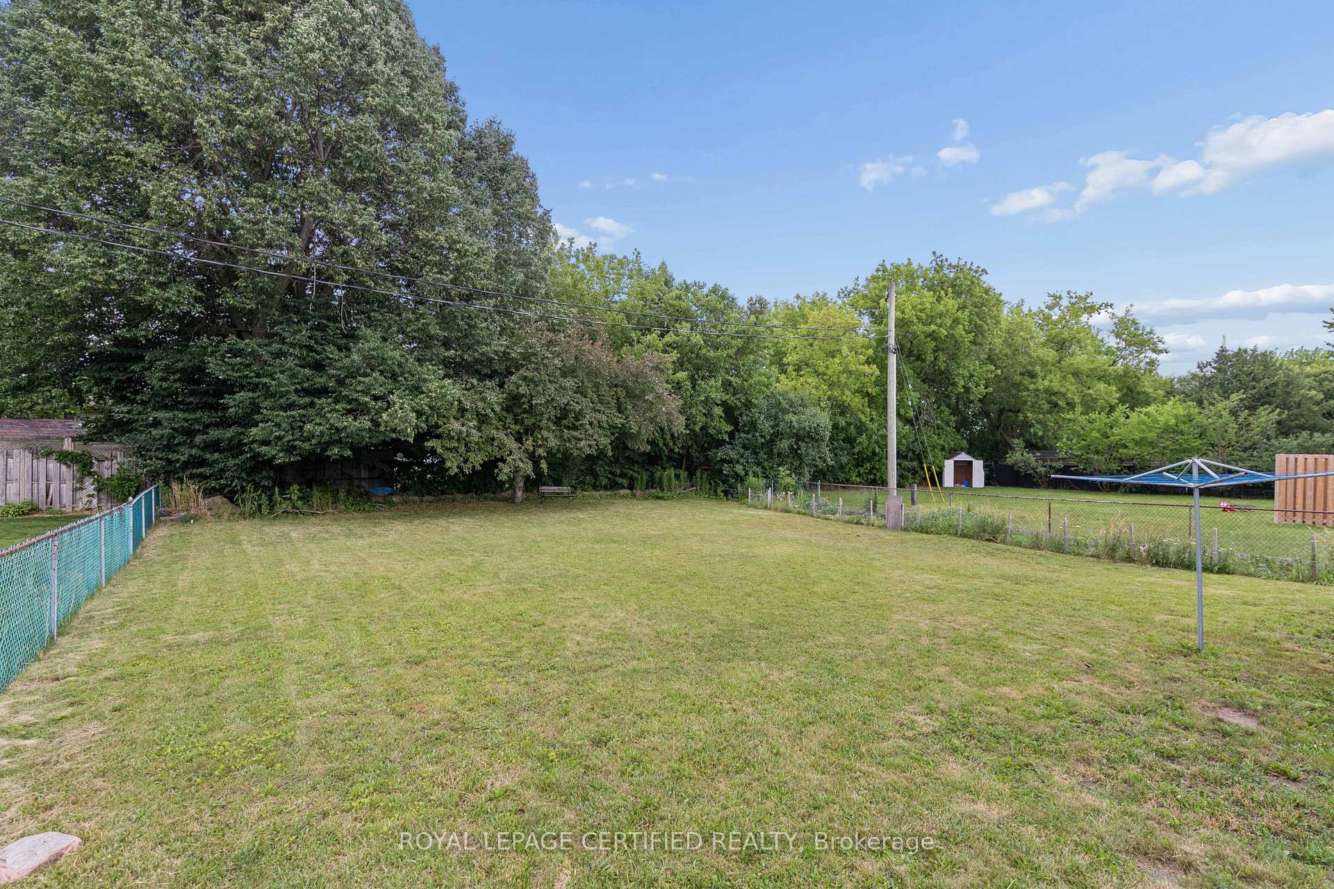 Photo 30 of 1121 Valentine Drive, Cambridge, Lang's Farm — HOMEH