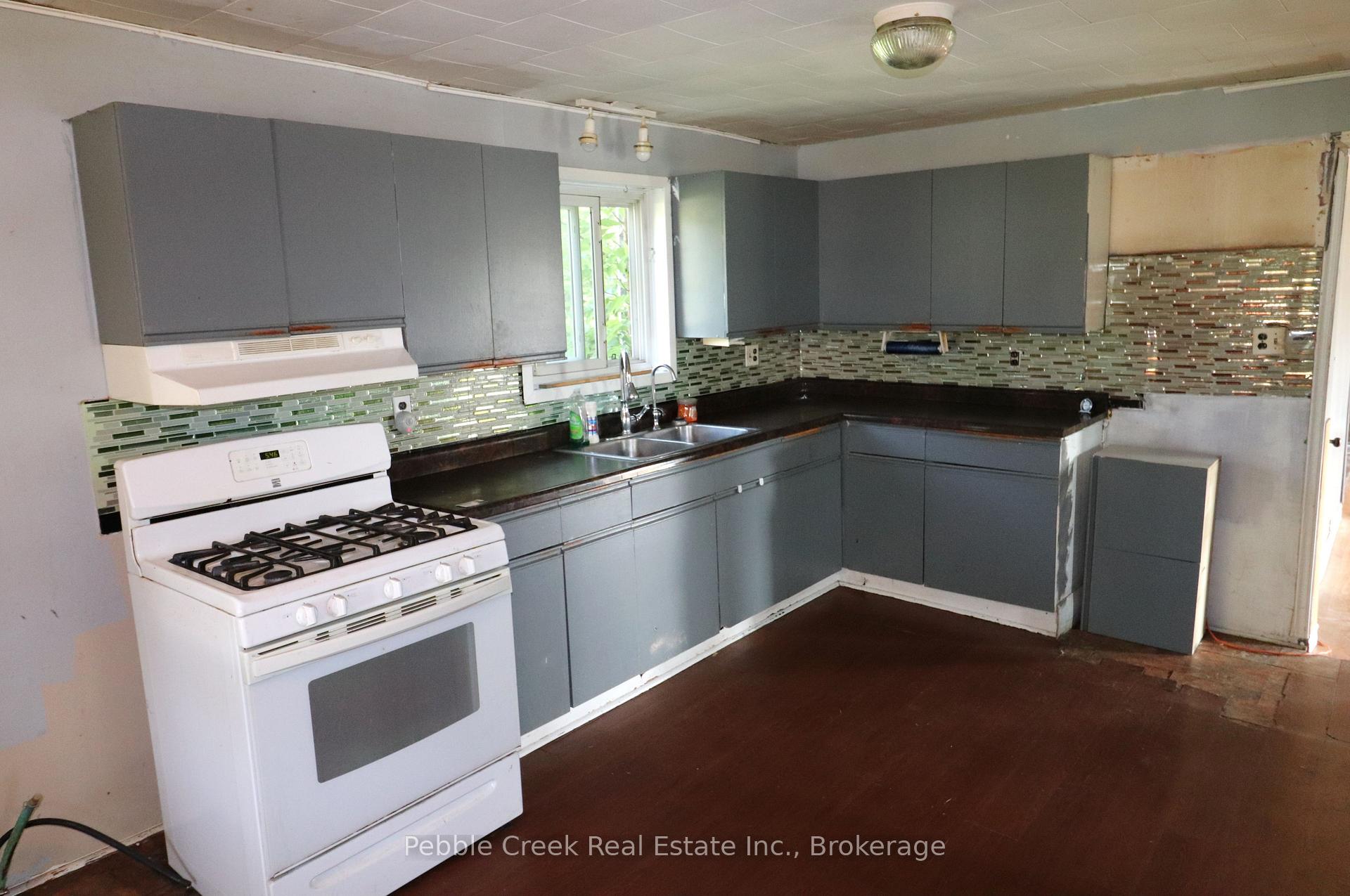 Photo 6 of 123 John's Avenue, Central Huron, Hullett — HOMEH