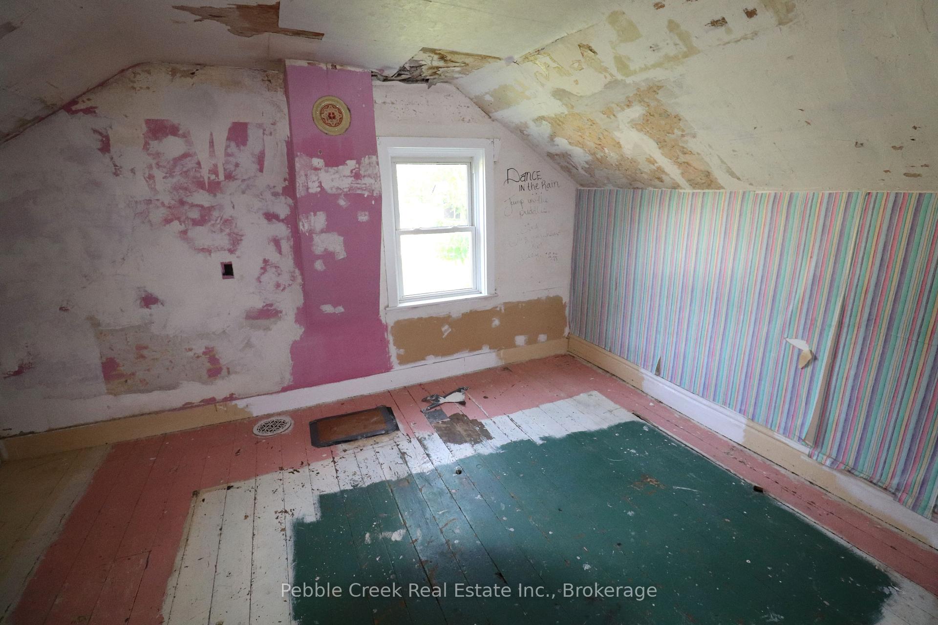 Photo 20 of 123 John's Avenue, Central Huron, Hullett — HOMEH