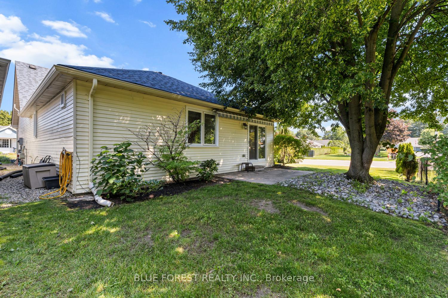 Photo 33 of 1 Sinclair Drive, Tillsonburg — HOMEH