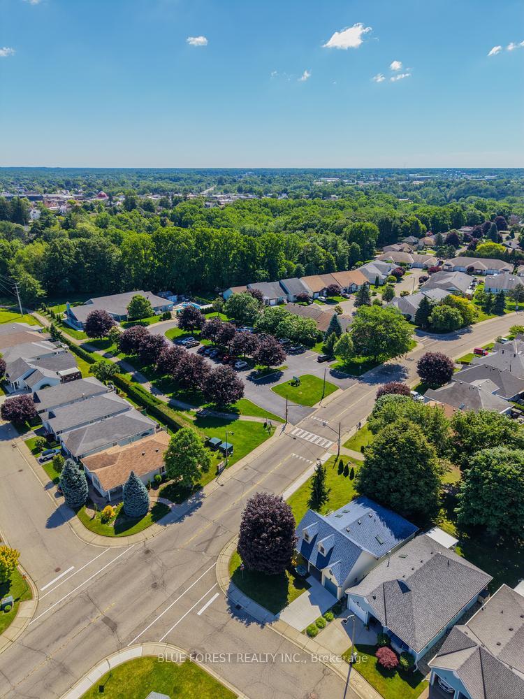 Photo 41 of 1 Sinclair Drive, Tillsonburg — HOMEH