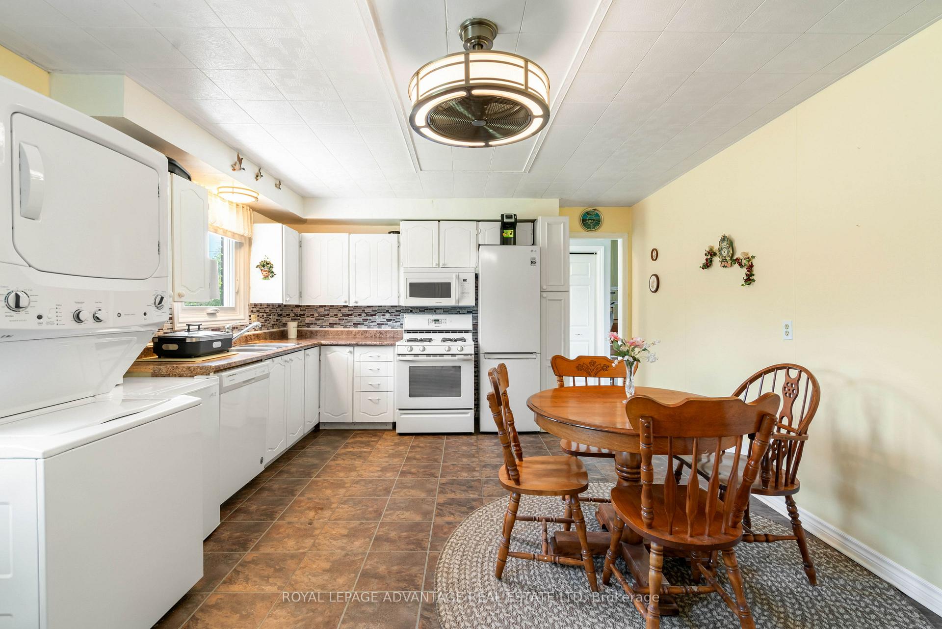 Photo 30 of 2564 2nd Conc Road, Augusta, Augusta Twp — HOMEH