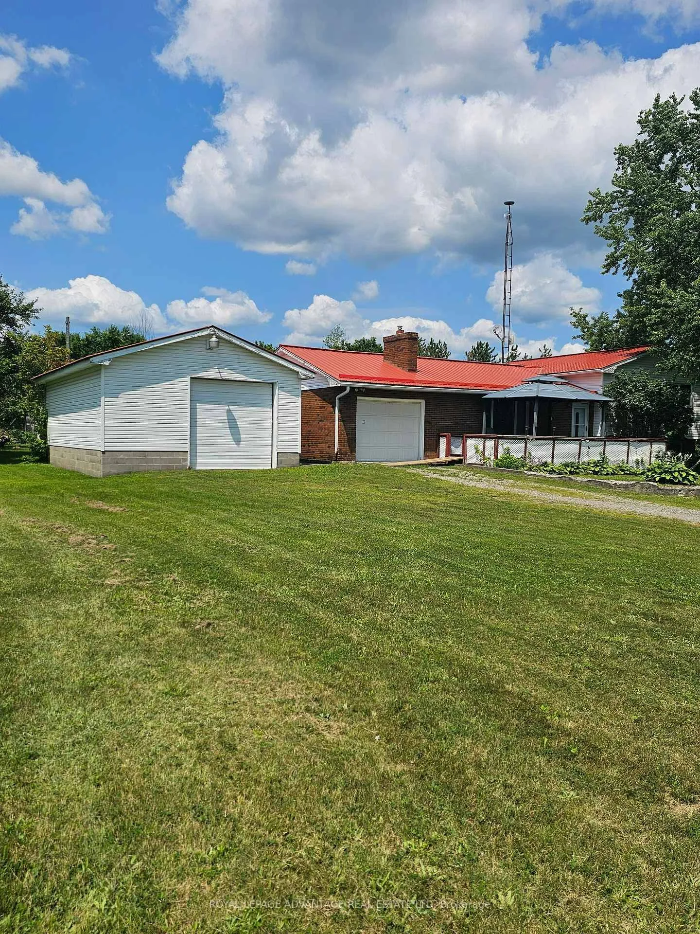 Photo 4 of 2564 2nd Conc Road, Augusta, Augusta Twp — HOMEH
