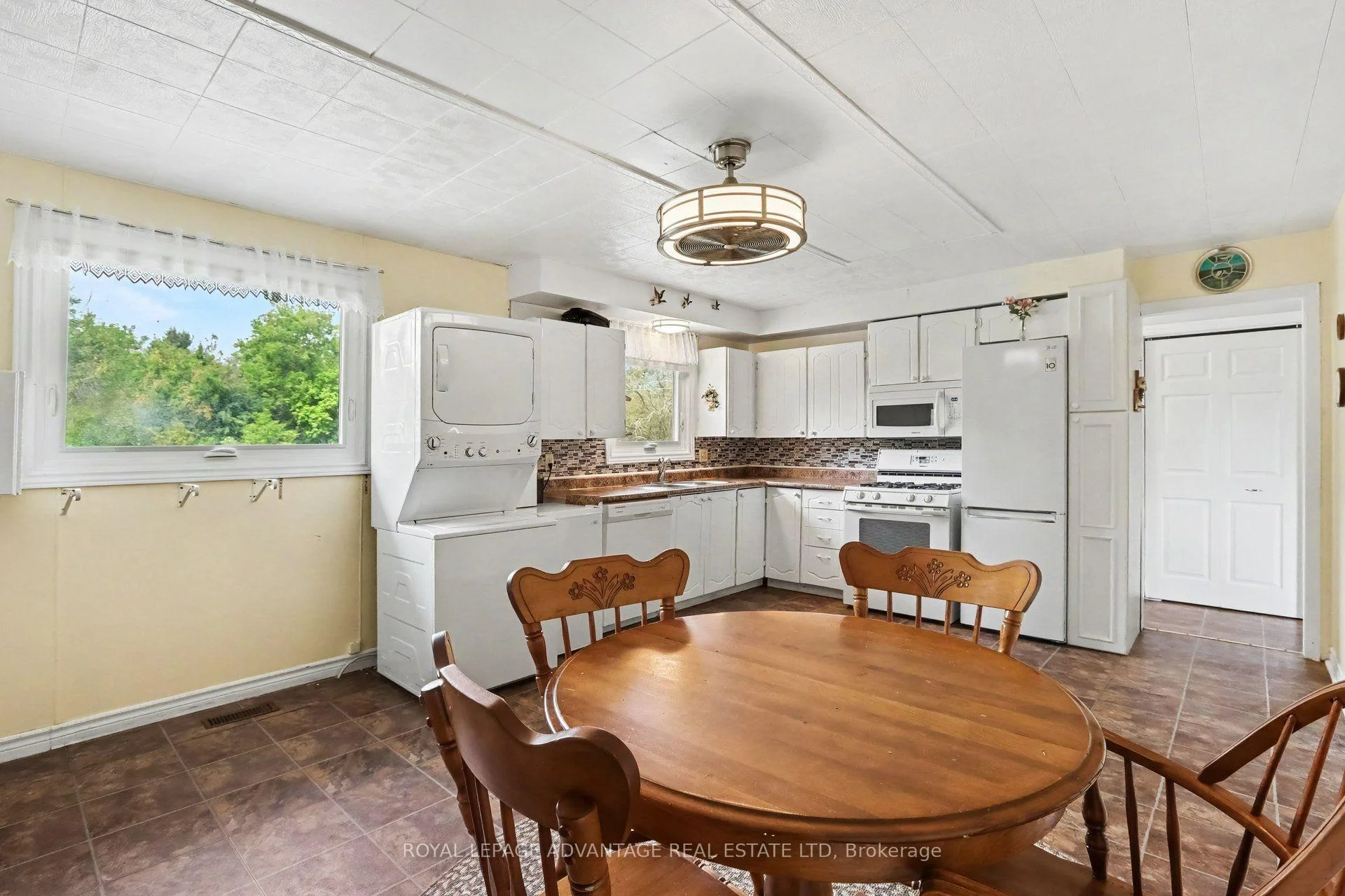 Photo 21 of 2564 2nd Conc Road, Augusta, Augusta Twp — HOMEH