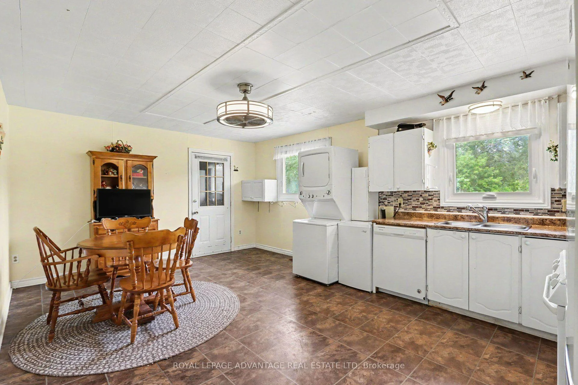 Photo 23 of 2564 2nd Conc Road, Augusta, Augusta Twp — HOMEH