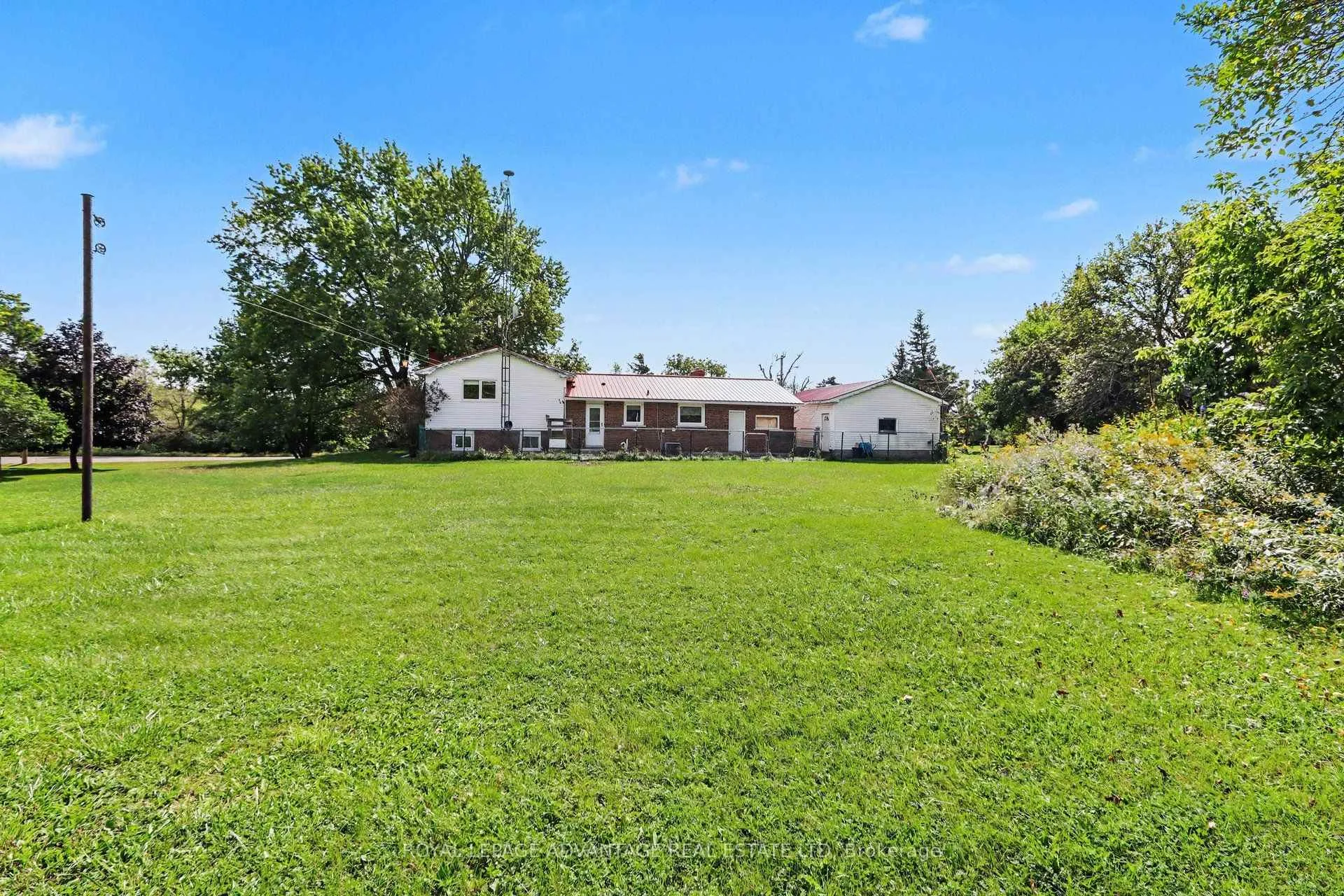 Photo 41 of 2564 2nd Conc Road, Augusta, Augusta Twp — HOMEH