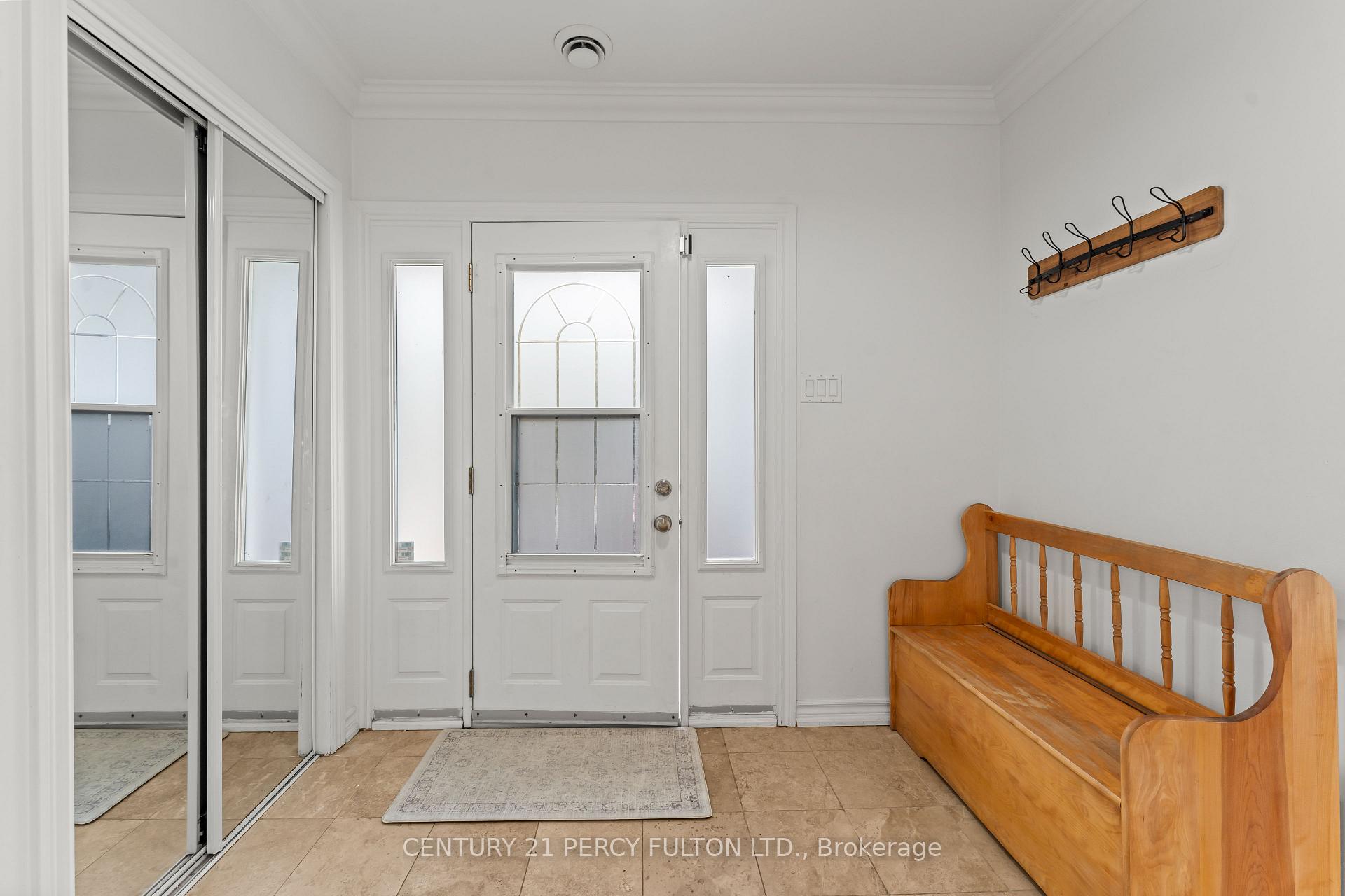 Photo 8 of 127 Cedar Crest Beach Road, Clarington, Bowmanville — HOMEH