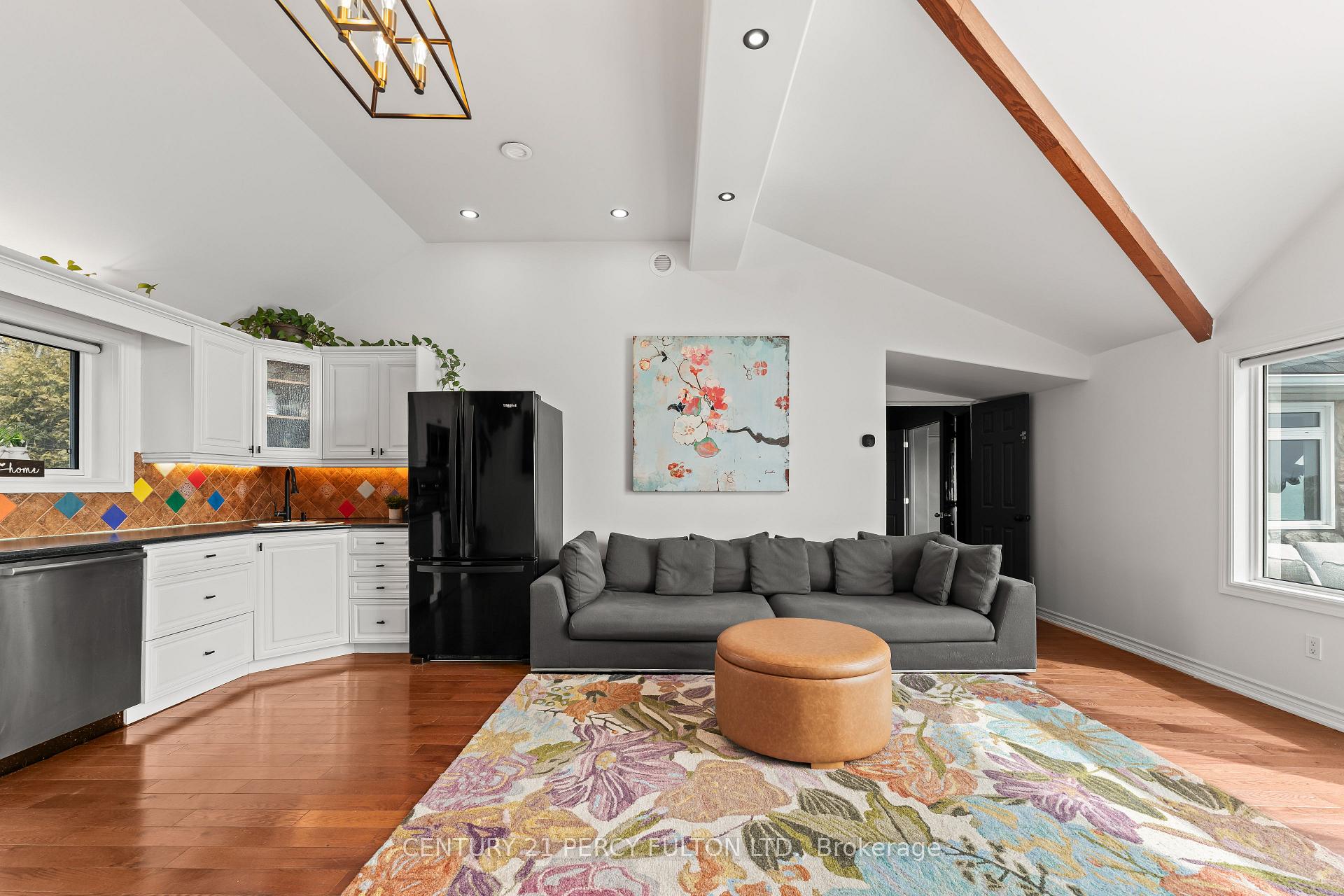 Photo 15 of 127 Cedar Crest Beach Road, Clarington, Bowmanville — HOMEH