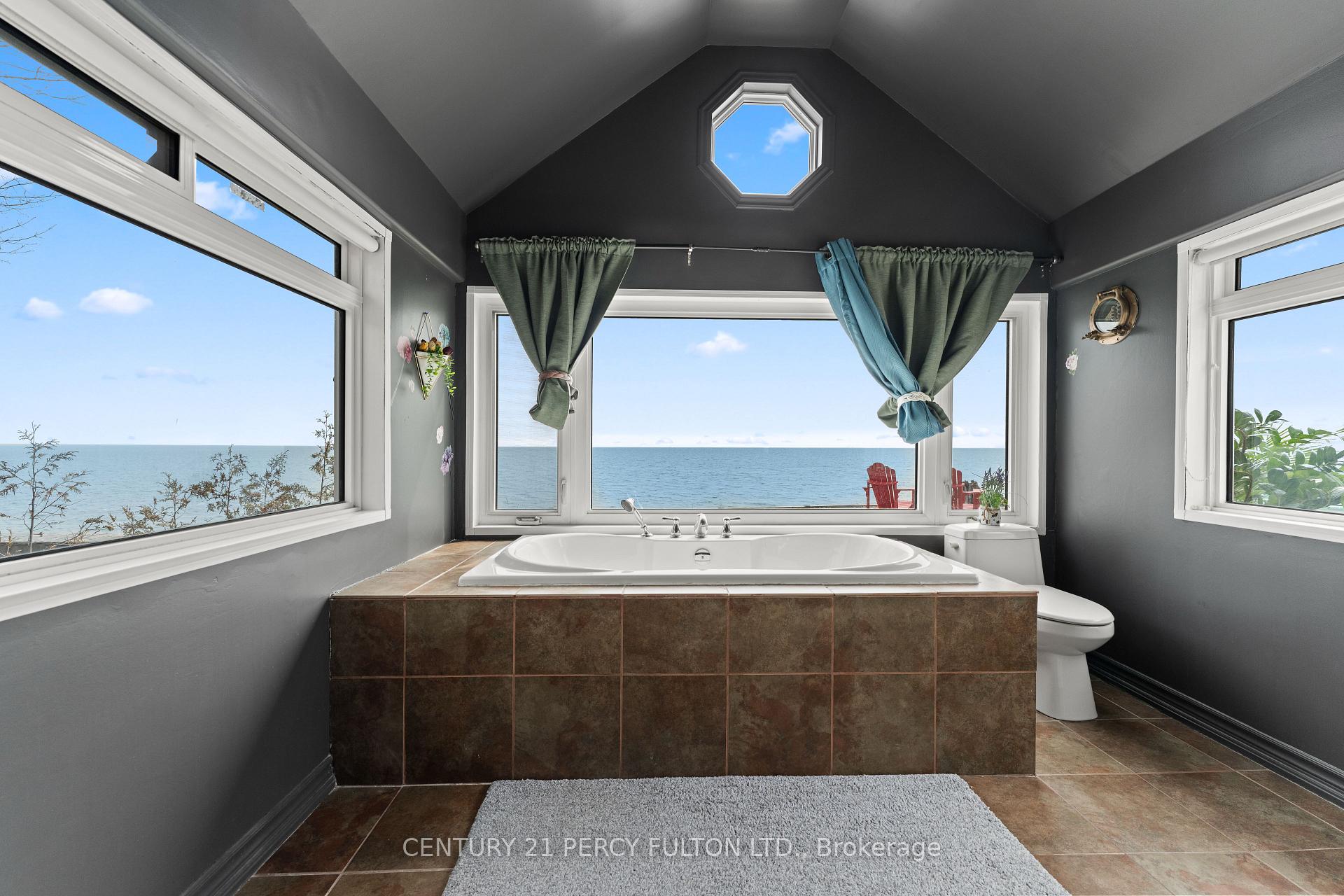 Photo 24 of 127 Cedar Crest Beach Road, Clarington, Bowmanville — HOMEH