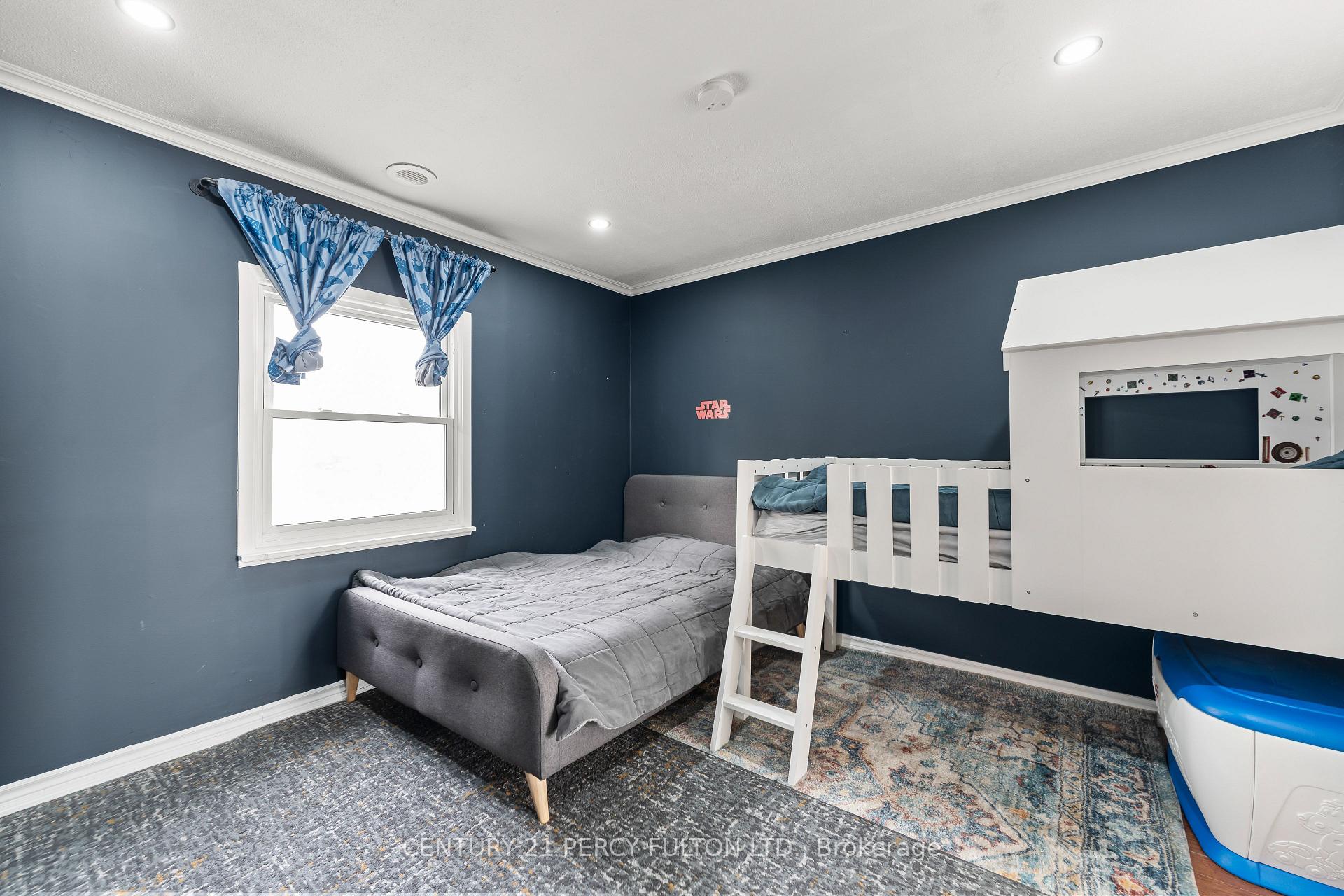 Photo 27 of 127 Cedar Crest Beach Road, Clarington, Bowmanville — HOMEH