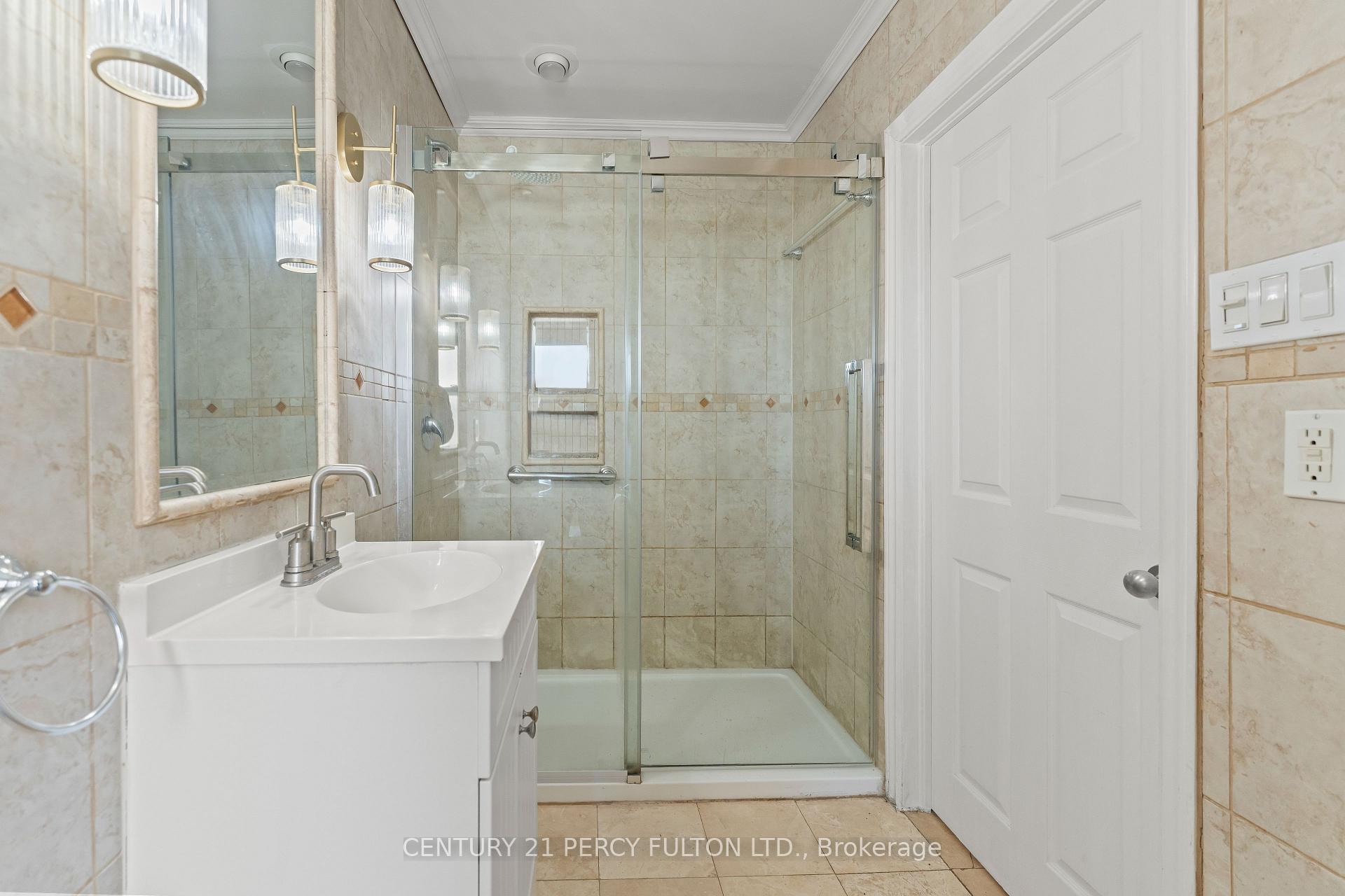Photo 28 of 127 Cedar Crest Beach Road, Clarington, Bowmanville — HOMEH