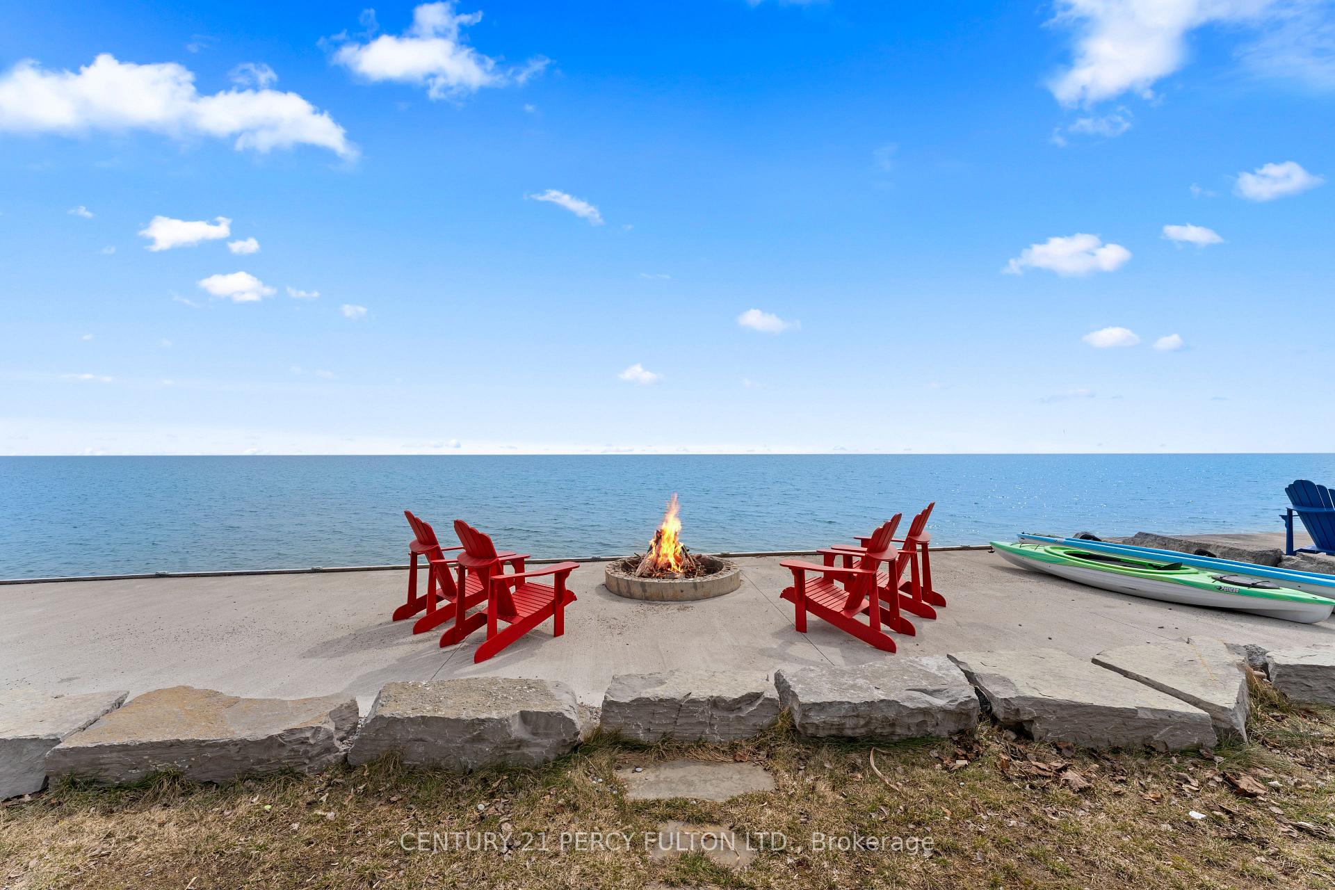 Photo 34 of 127 Cedar Crest Beach Road, Clarington, Bowmanville — HOMEH