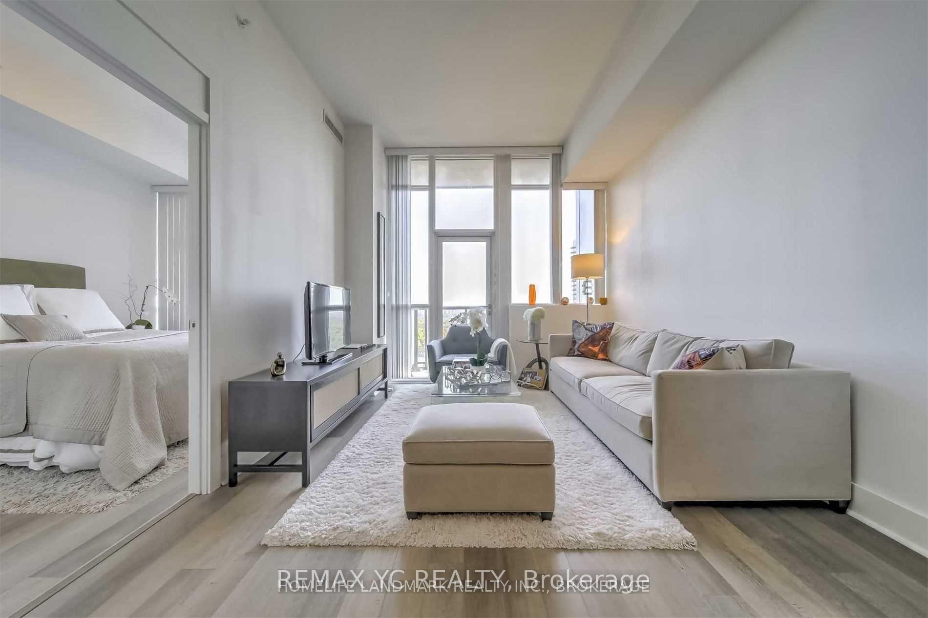 Photo 5 of Unit 2306, 32 Davenport Road, Toronto, The Annex — HOMEH