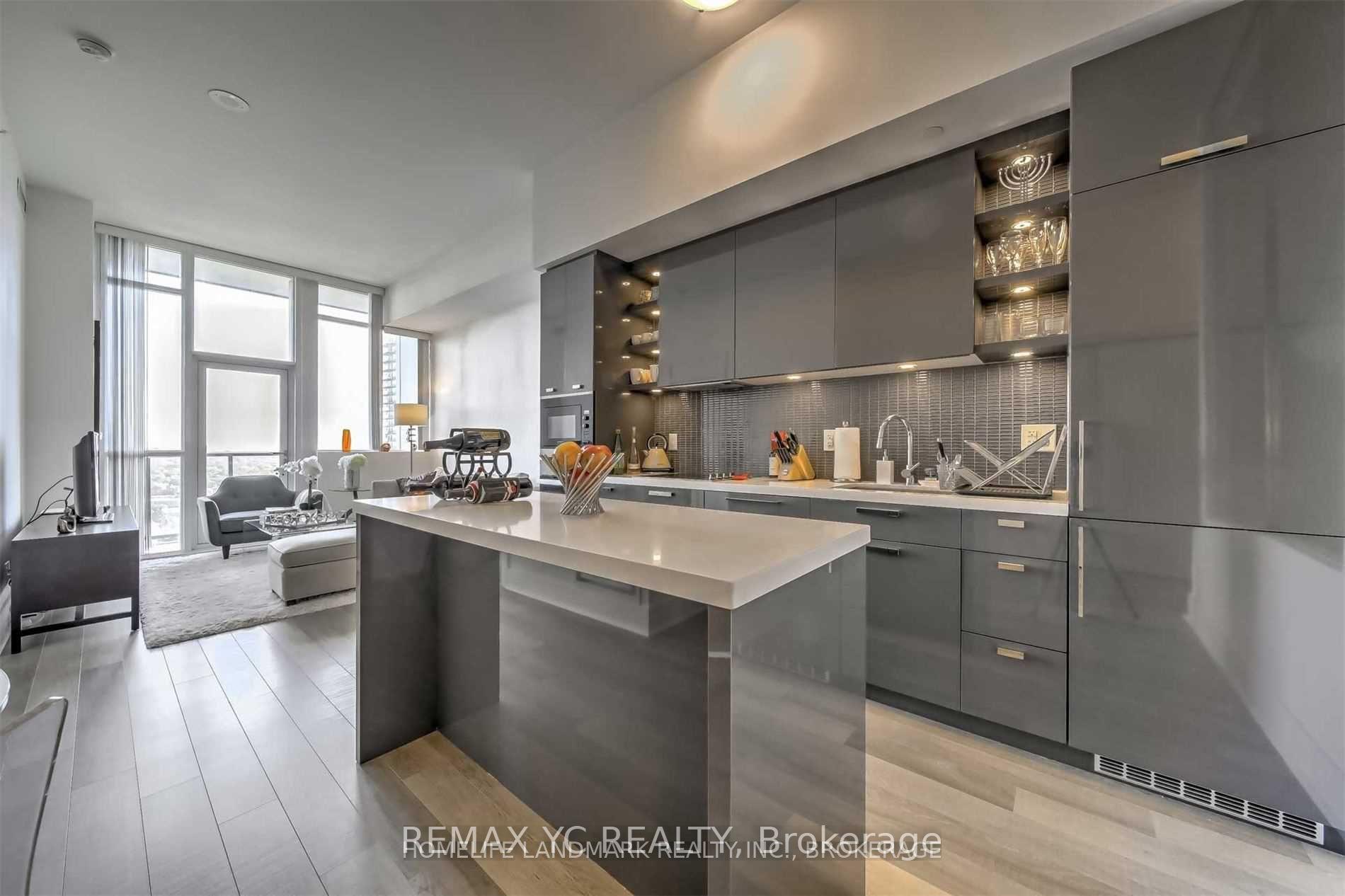 Photo 8 of Unit 2306, 32 Davenport Road, Toronto, The Annex — HOMEH