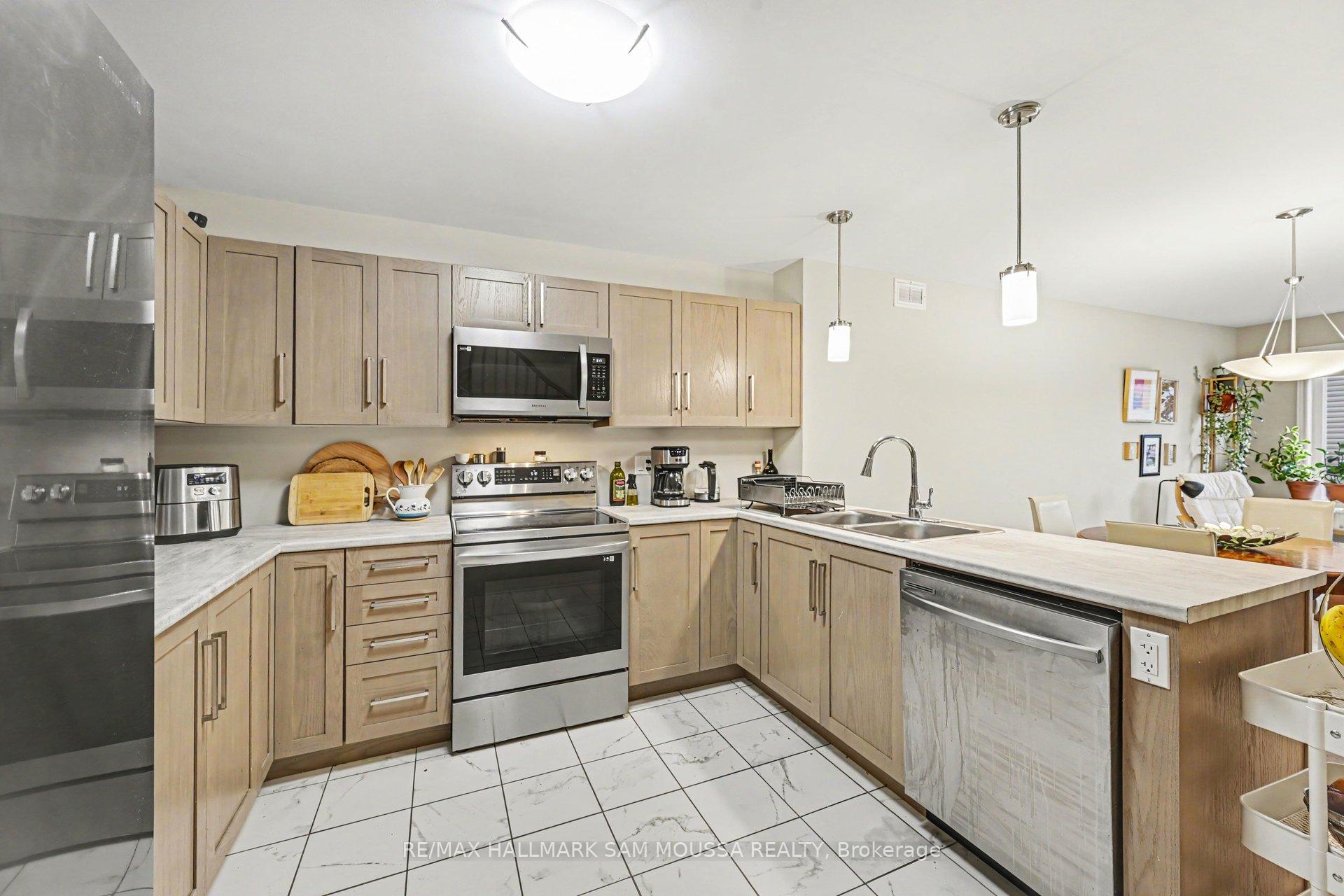 Photo 9 of 124 Dowdall Circle, Carleton Place, Carleton Place — HOMEH