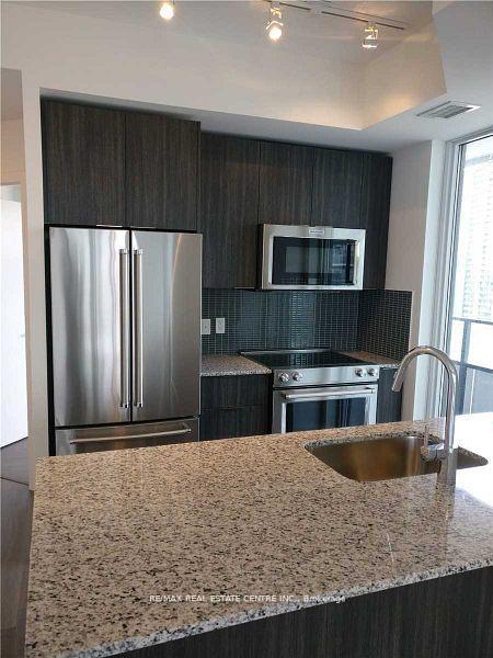 Photo 4 of Unit 2004, 20 Shore Breeze Drive, Etobicoke, Mimico — HOMEH