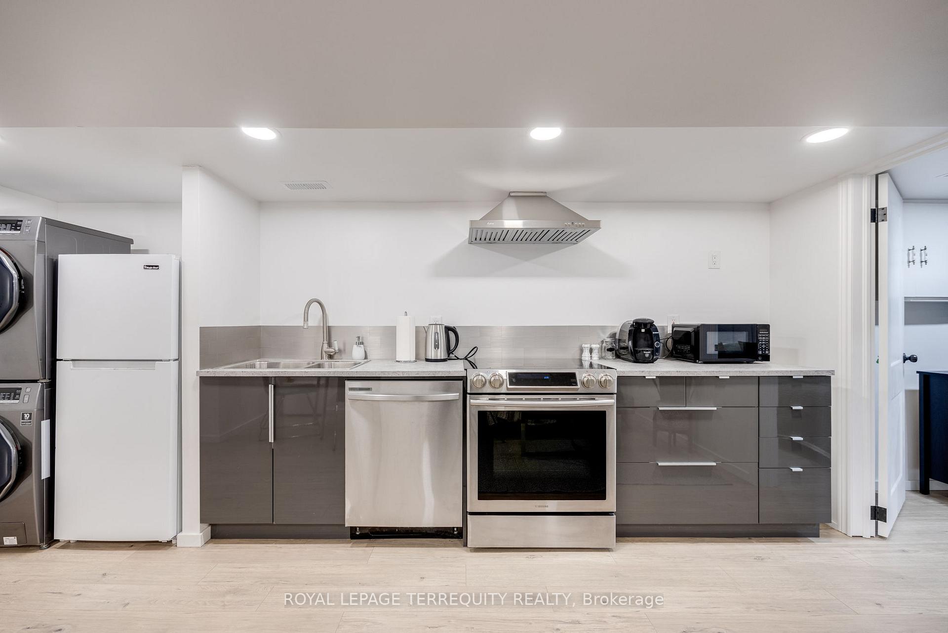 Photo 1 of Unit Bsmt, 490 Symington Avenue, Toronto, Weston-Pellam Park — HOMEH