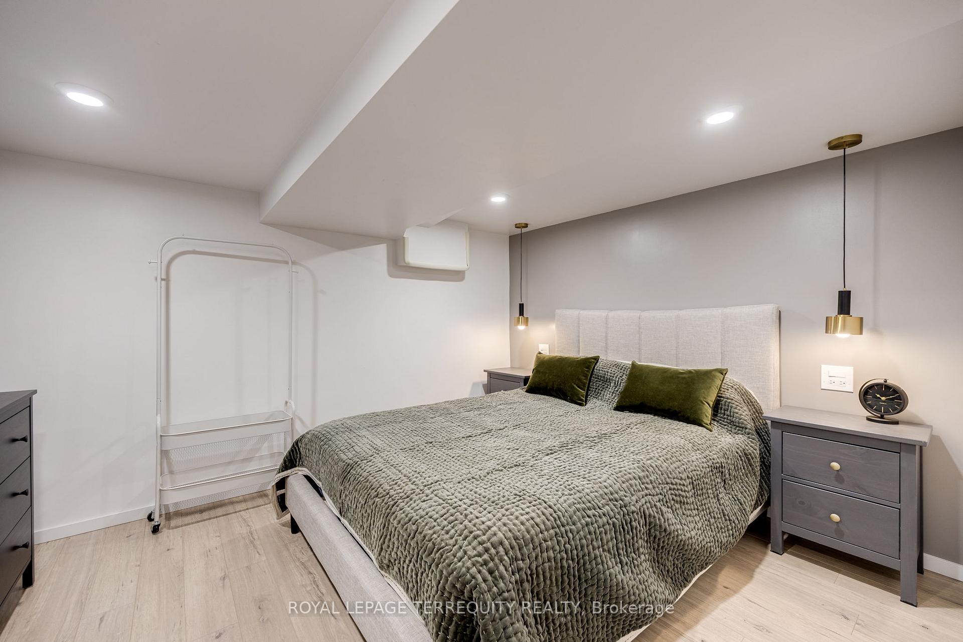 Photo 8 of Unit Bsmt, 490 Symington Avenue, Toronto, Weston-Pellam Park — HOMEH