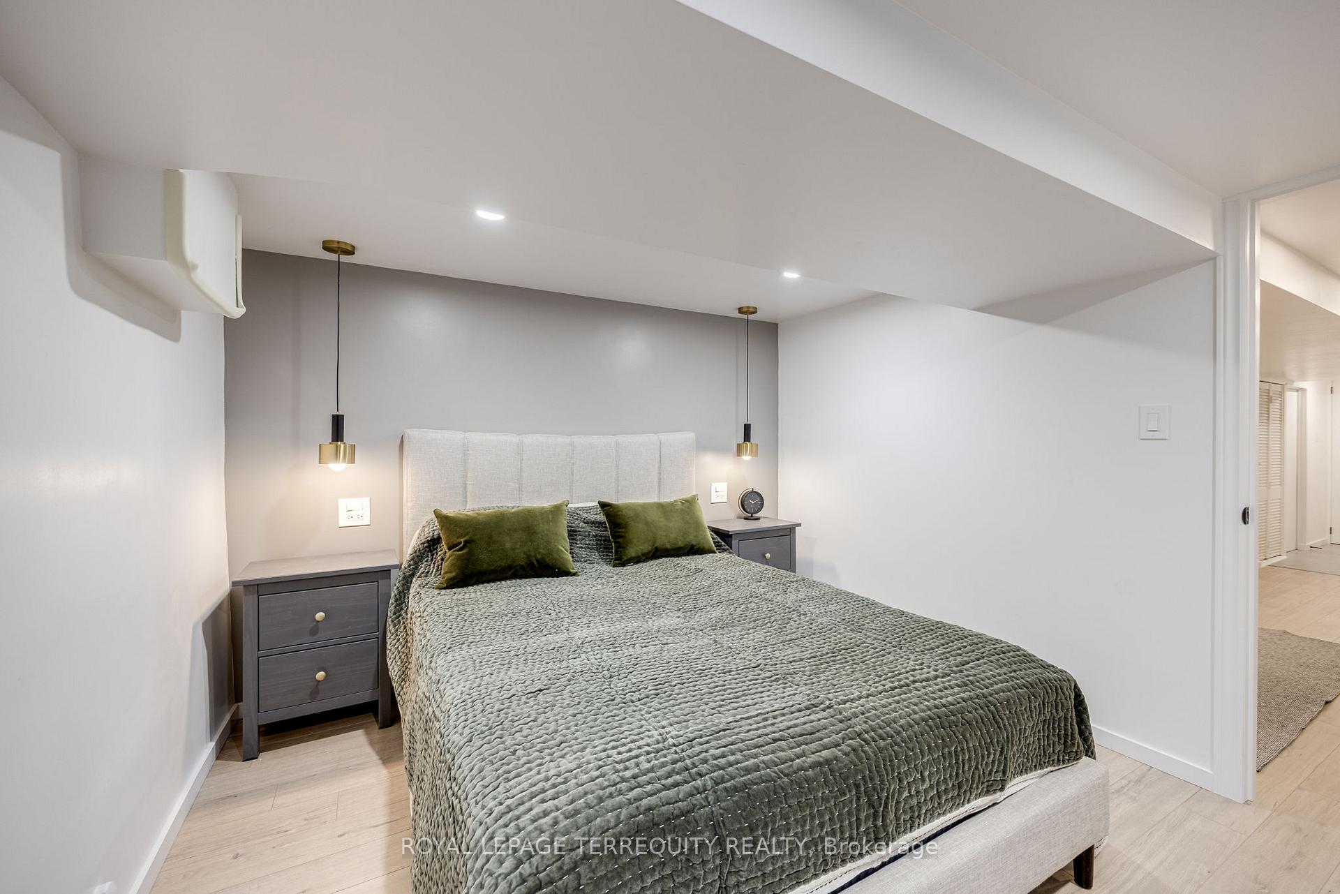 Photo 10 of Unit Bsmt, 490 Symington Avenue, Toronto, Weston-Pellam Park — HOMEH