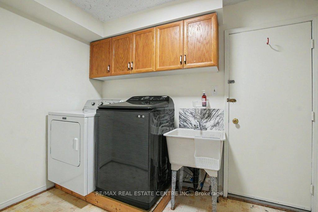 Photo 20 of 68 Moorehead Crescent, Brampton, Heart Lake East — HOMEH