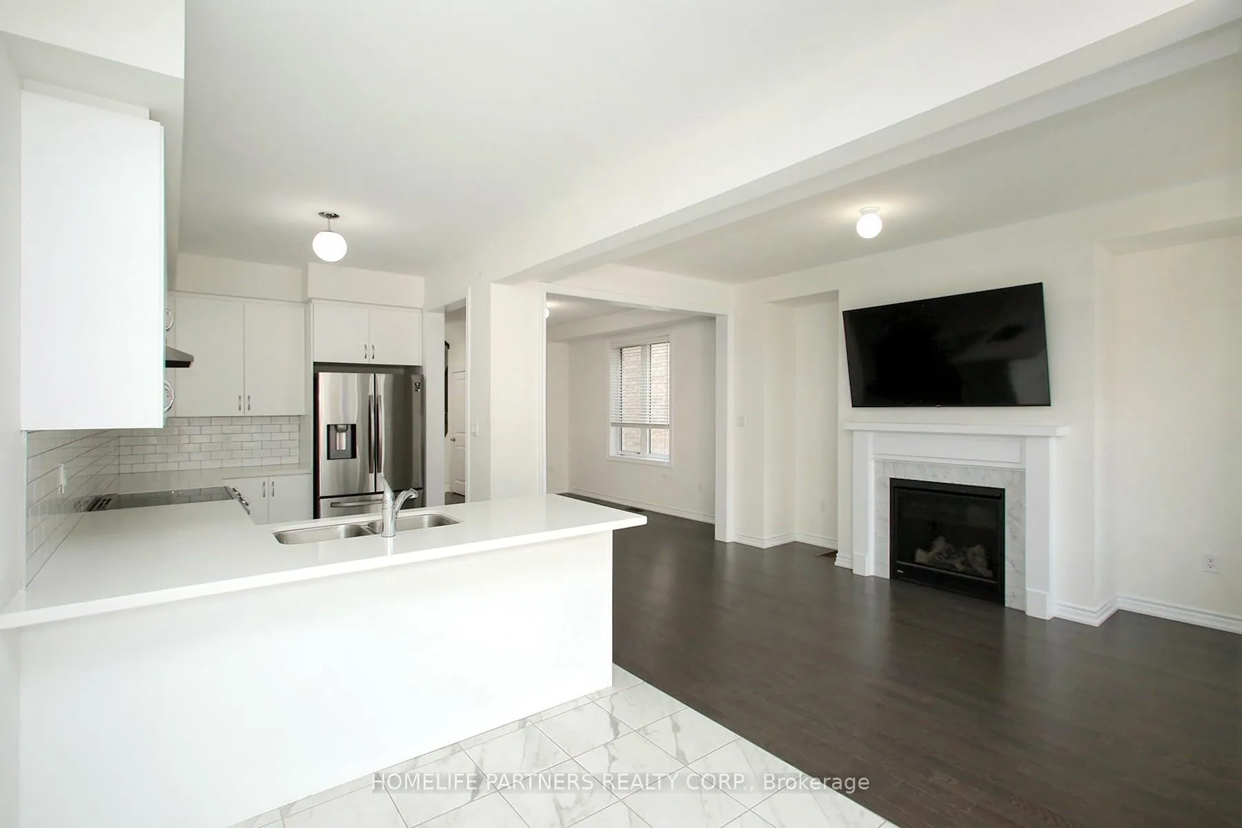 Photo 15 of 80 Coho Drive, Whitby, Rural Whitby — HOMEH