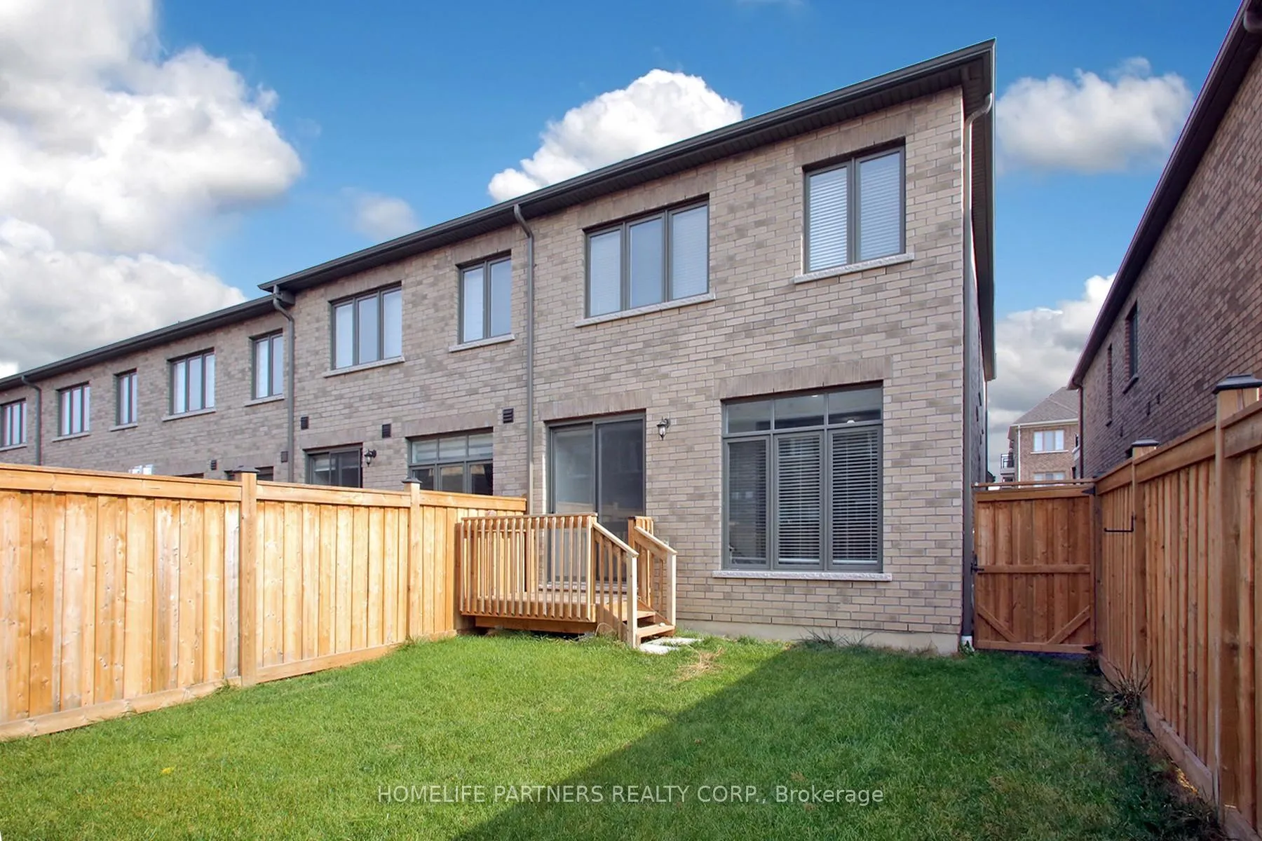 Photo 29 of 80 Coho Drive, Whitby, Rural Whitby — HOMEH