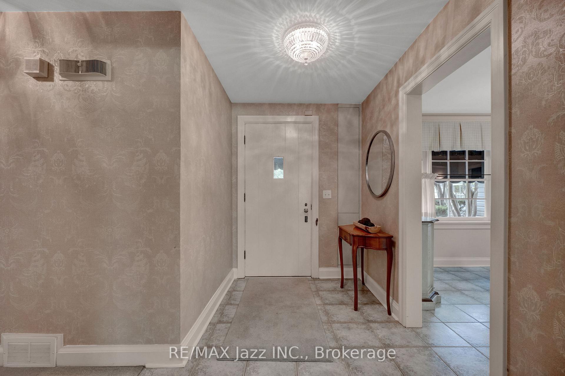 Photo 3 of 630 Brookside Drive, Oshawa, O'Neill — HOMEH