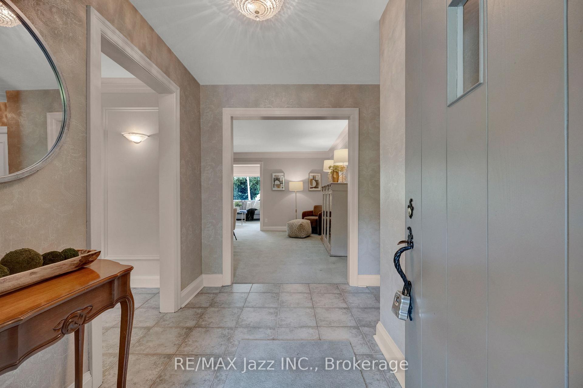 Photo 5 of 630 Brookside Drive, Oshawa, O'Neill — HOMEH