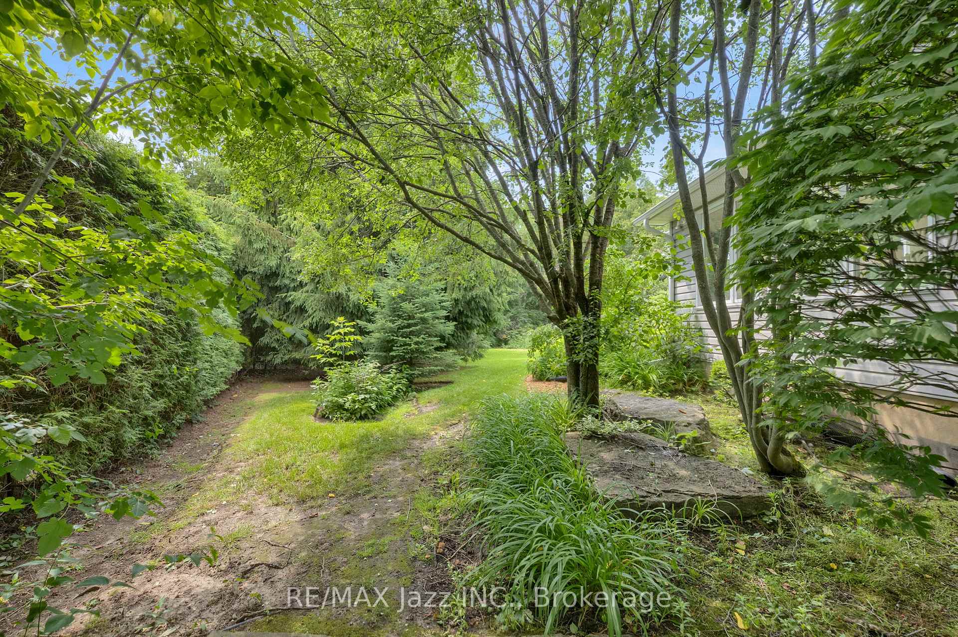 Photo 40 of 630 Brookside Drive, Oshawa, O'Neill — HOMEH