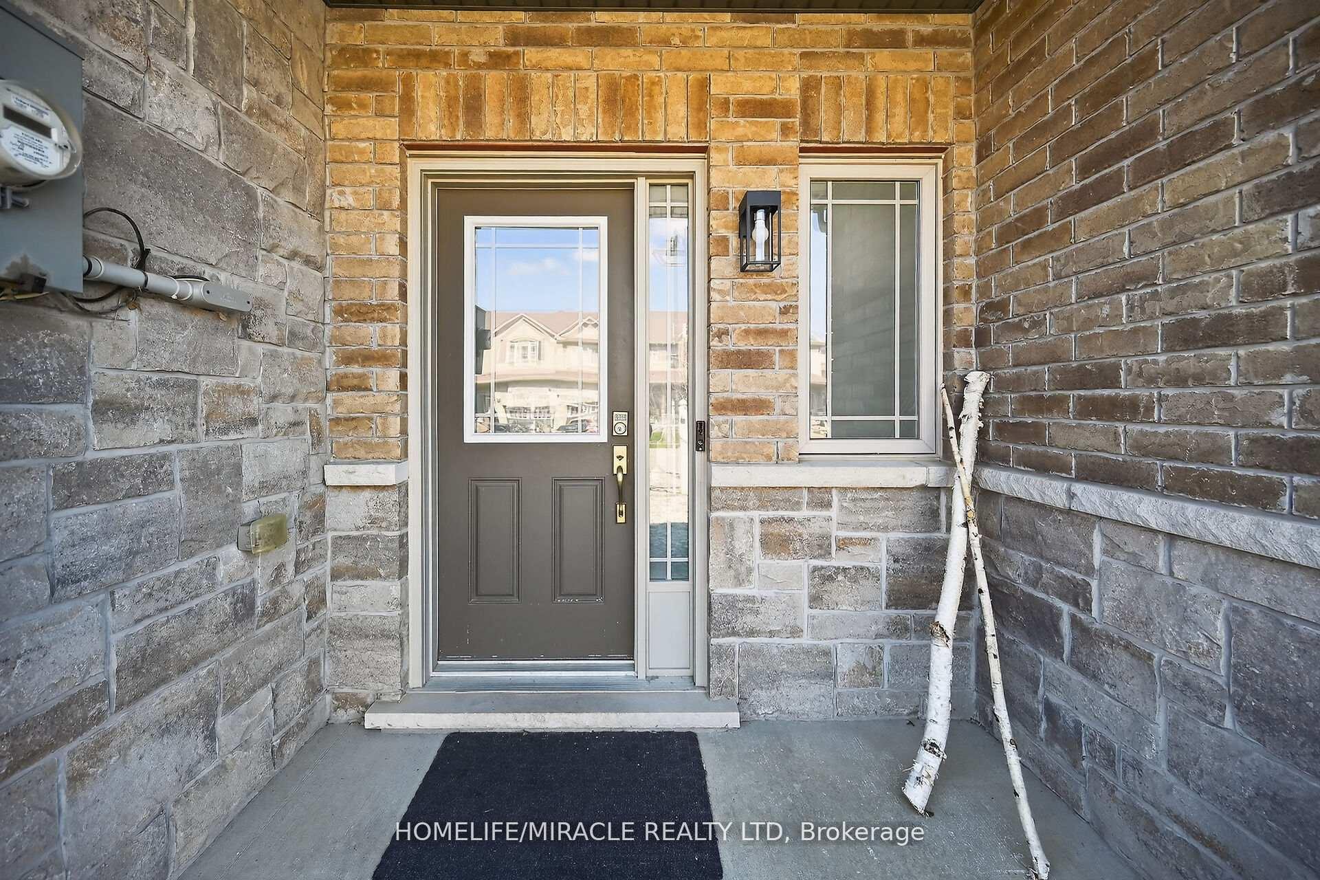 Photo 2 of 149 Kinsman Drive, Hamilton, Binbrook — HOMEH