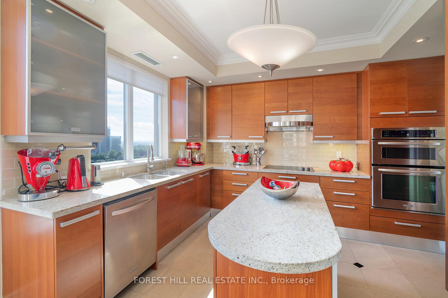 Photo 13 of Unit 1402, 660 Sheppard Avenue E, North York, Bayview Village — HOMEH